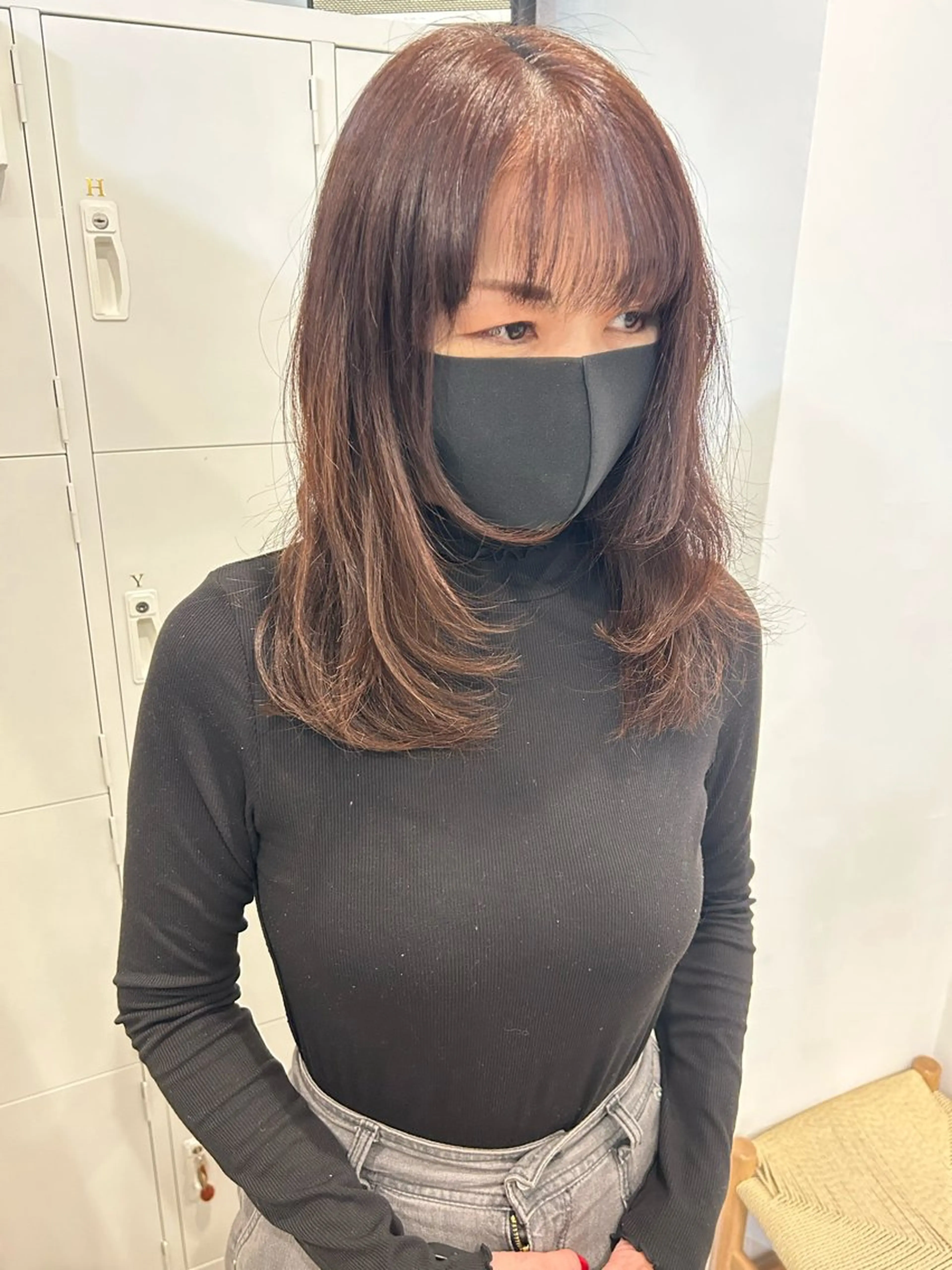 ミディアム 顔まわりレイヤー 顔周りカット レイヤーカット カット ヘアカラー オリーブ/ ナカミネアキナのヘアスタイル