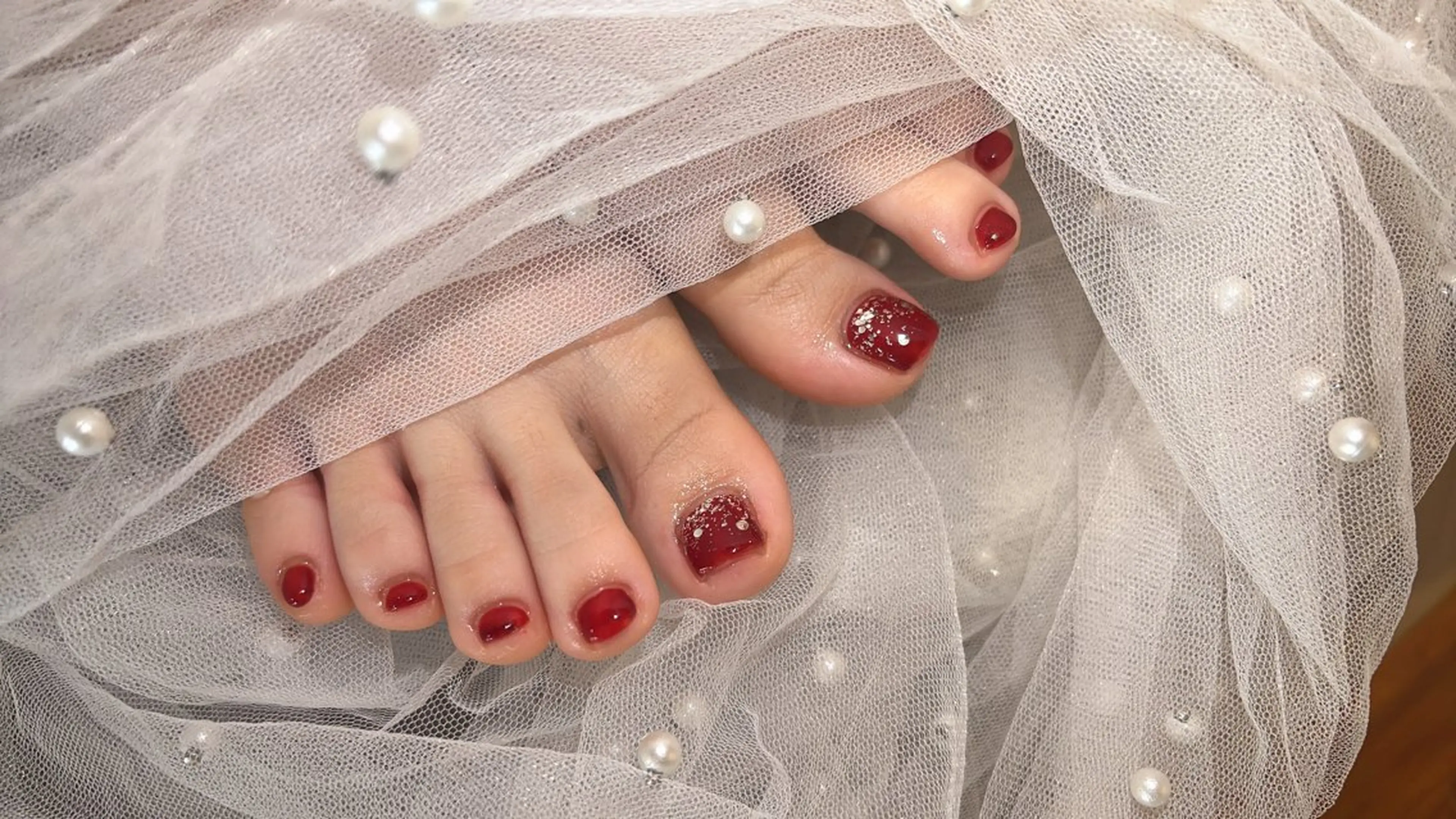 ネイル フットネイル happiness nailのネイルデザイン