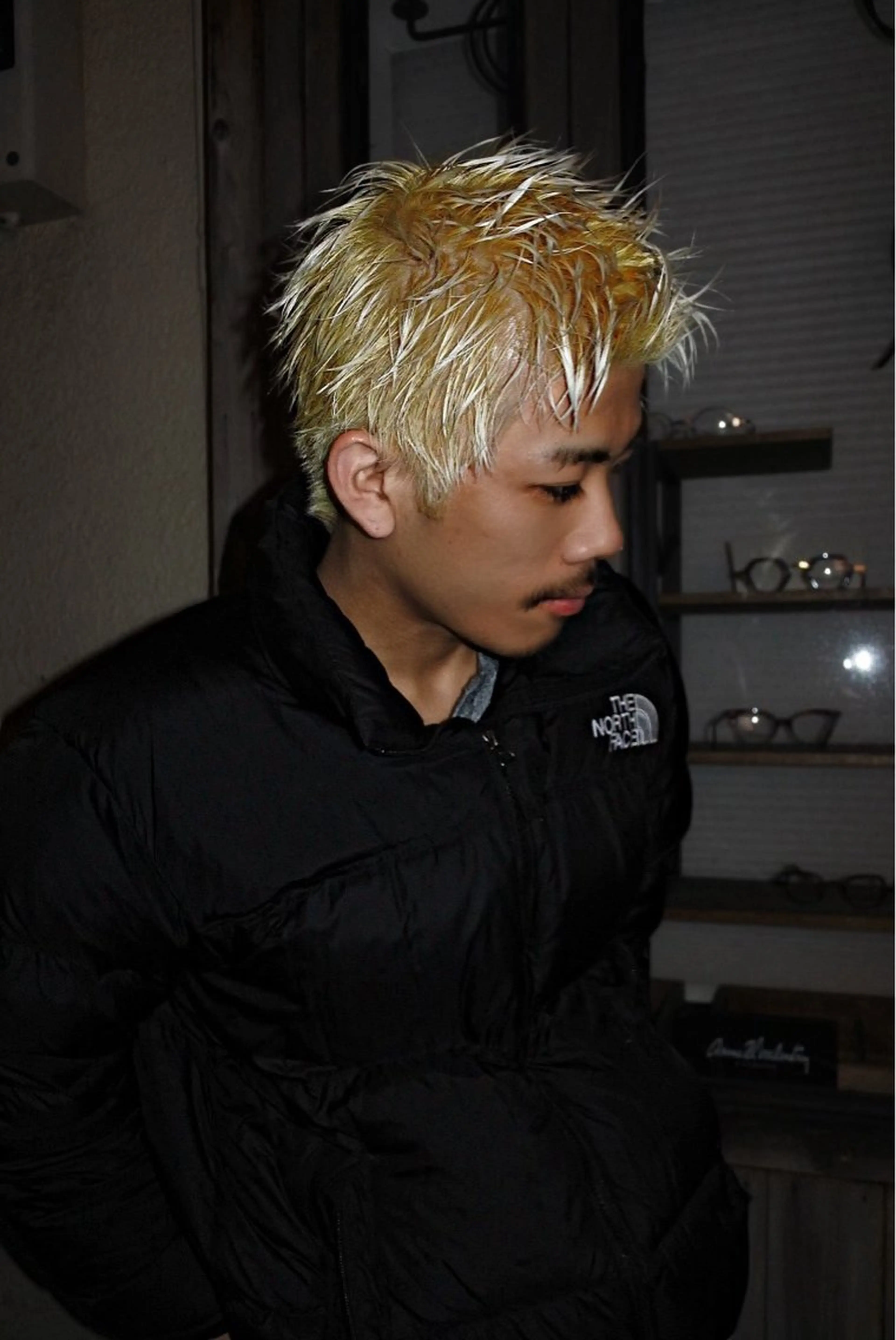 カラー メンズ メンズハイトーン ハイトーンカラー ヘアカラー HARE &nail ☪️remiのヘアスタイル