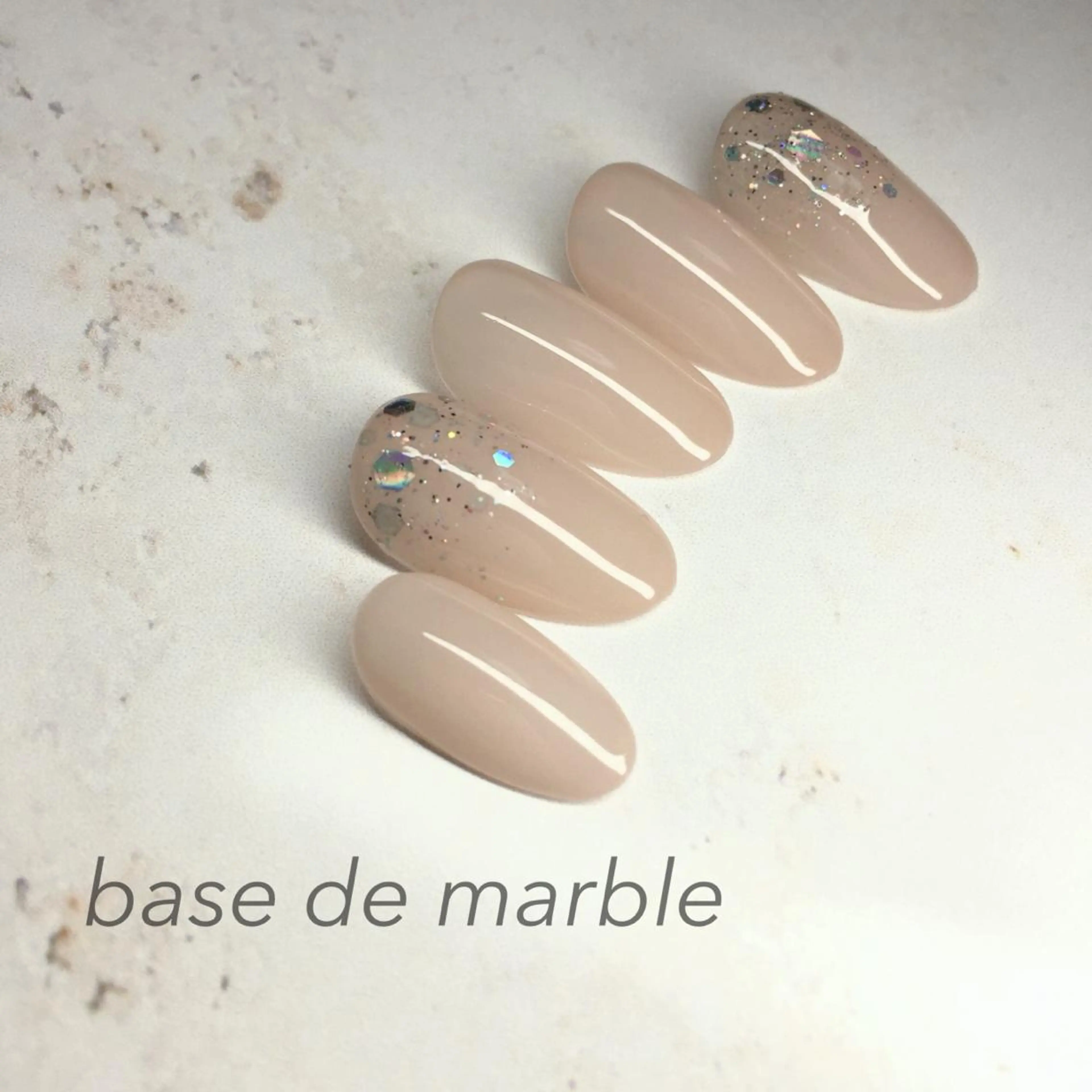 ネイル オモルフィ所属・カラーリスト marumoのヘアスタイル