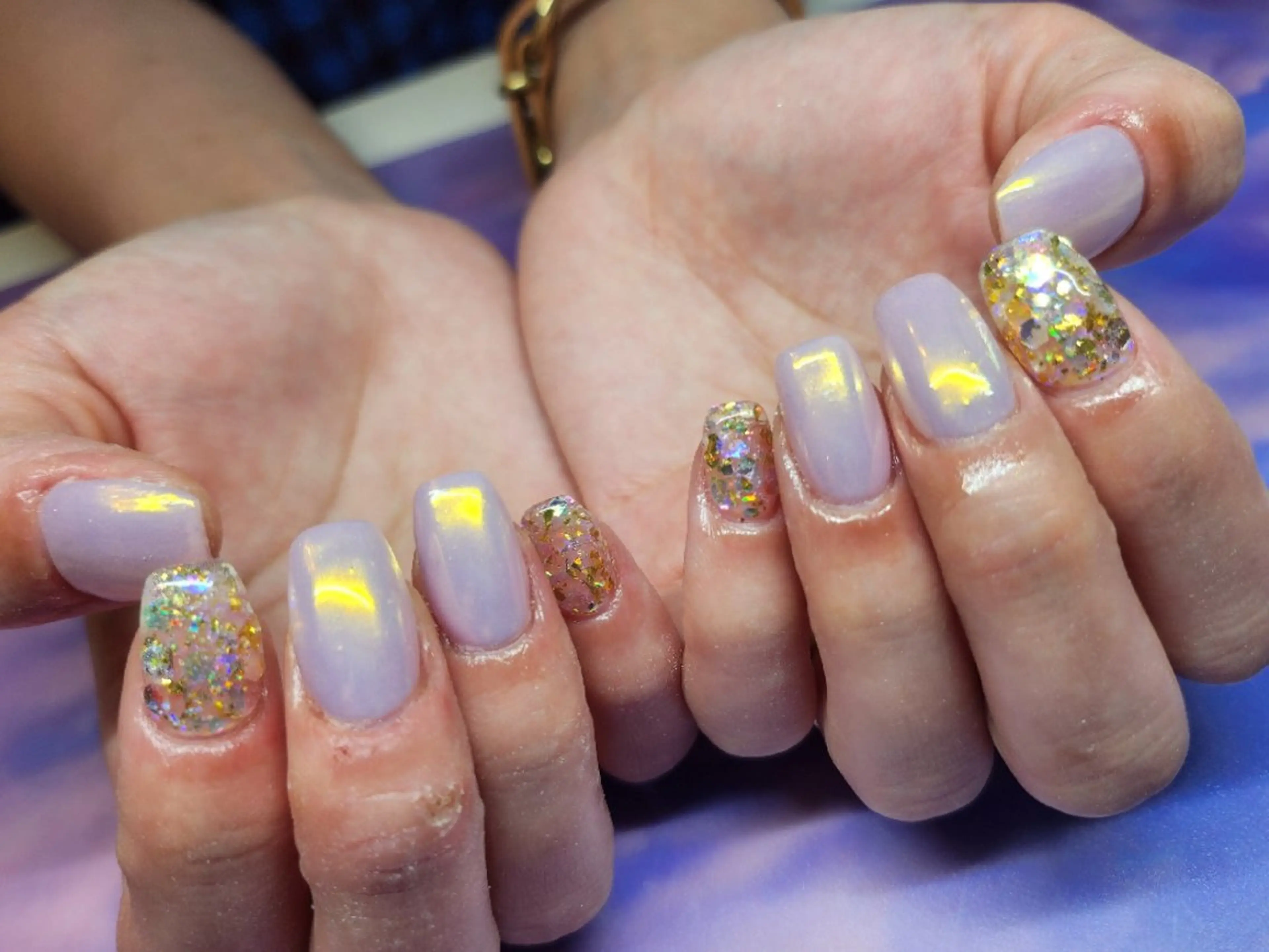 ネイル オーロラネイル ハンドネイル 💜bora .のネイルデザイン