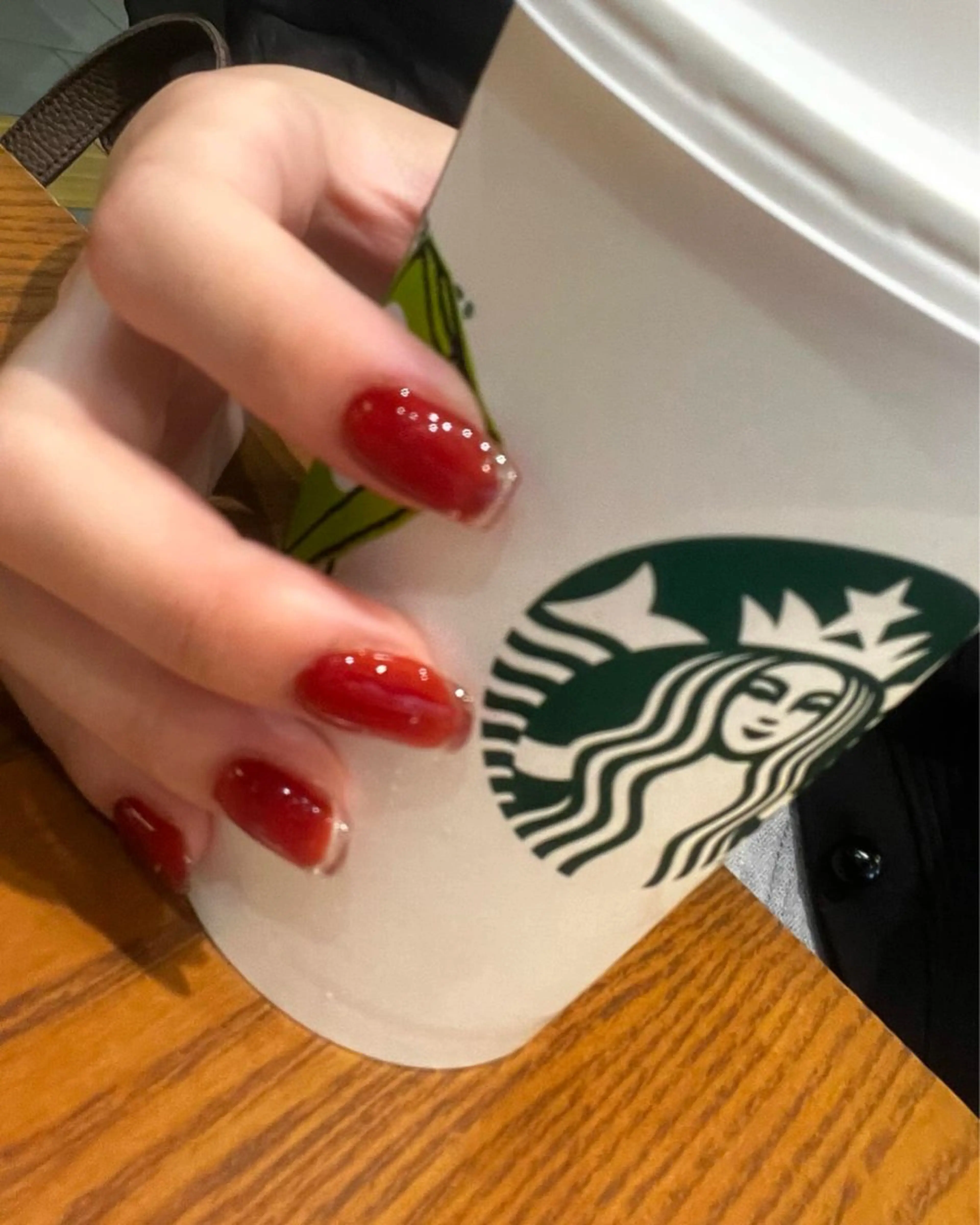 ネイル ボルドー クリアネイル フレンチネイル ニュアンスネイル ワンカラーネイル nail&care salon soa所属・soa/美容液ケアで 自爪を育てるネイルのネイルデザイン