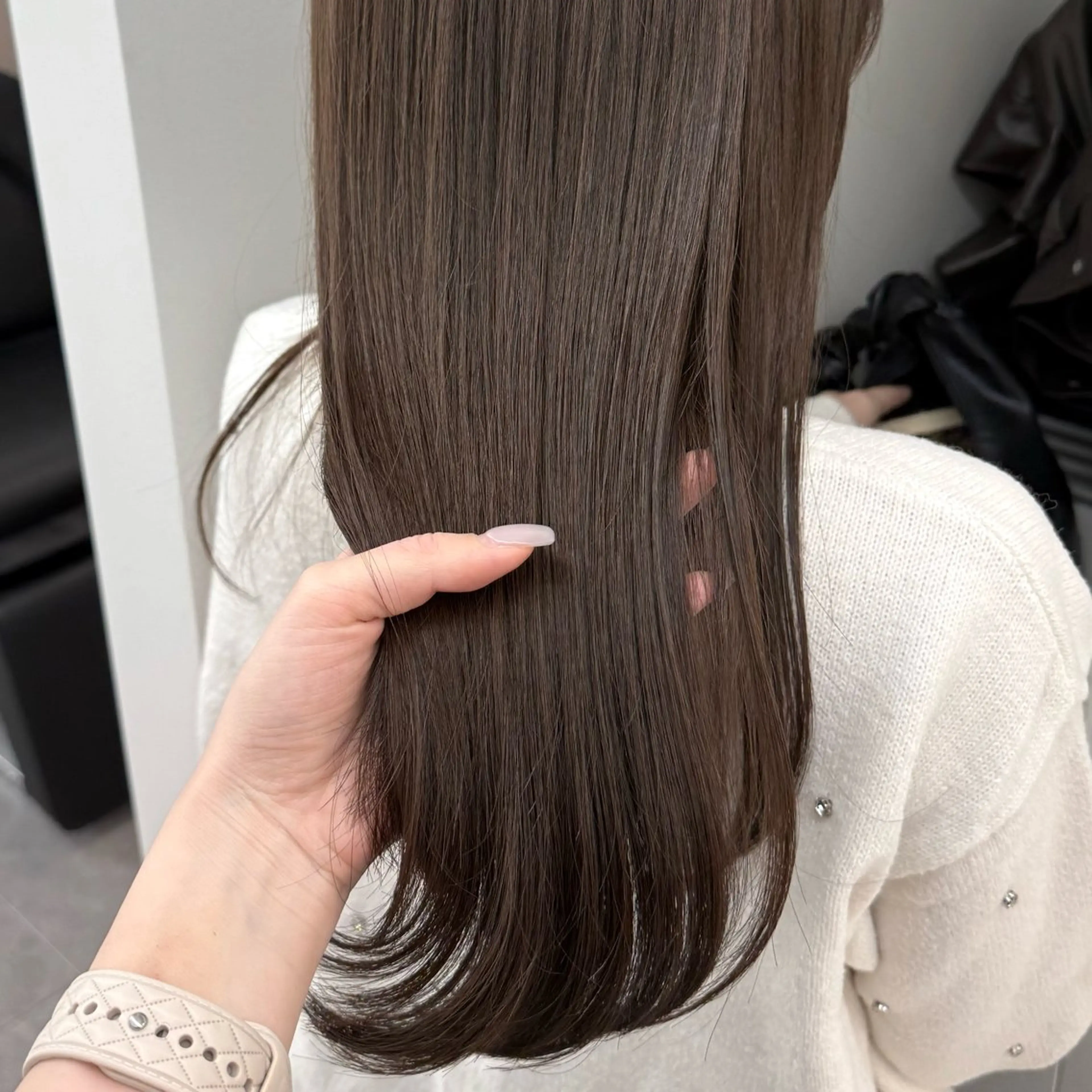 セミロング カラー ベージュカラー カット ヘアカラー 澤 佑華 🎀 透明感カラーのヘアスタイル