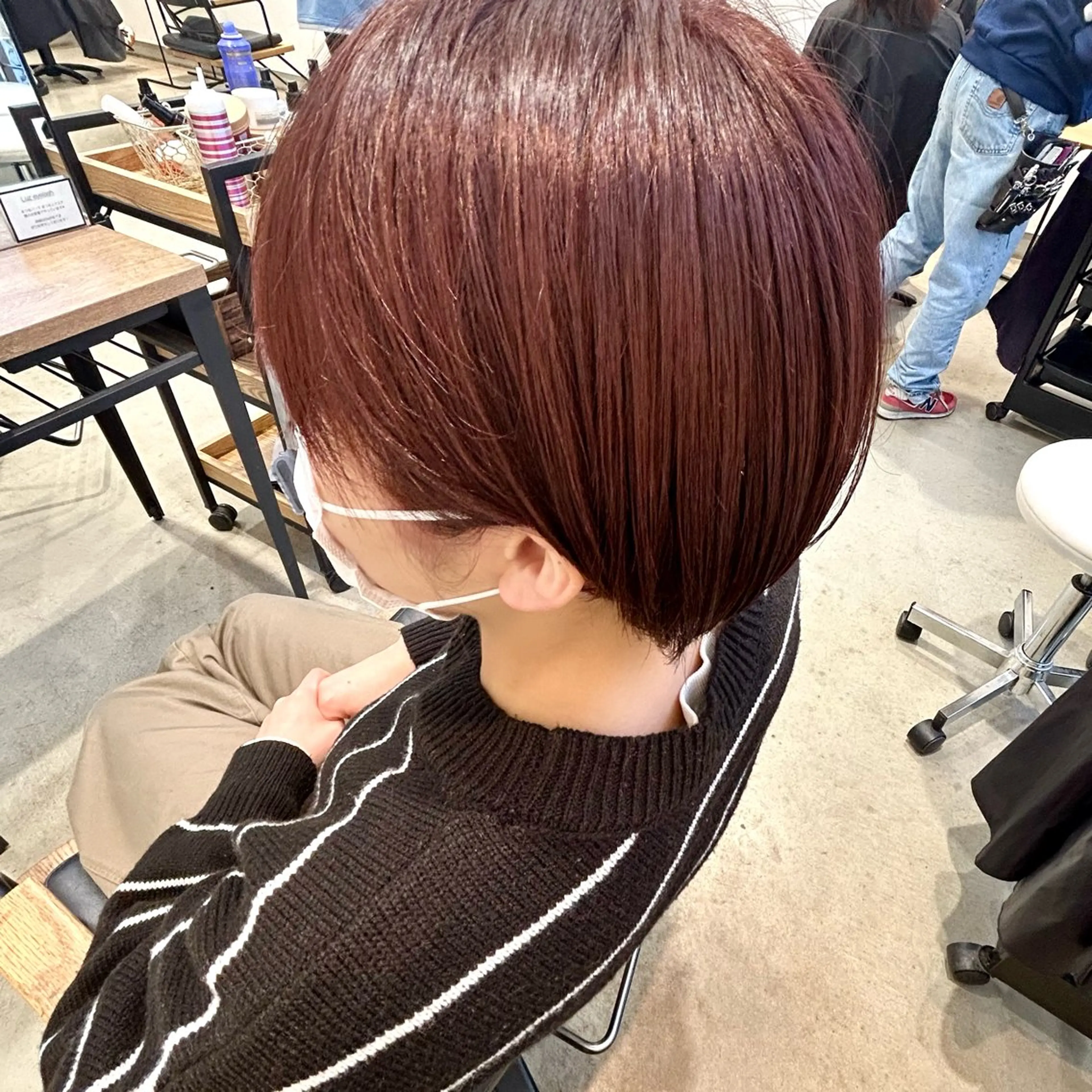 ショート ピンクブラウン 根岸 麻菜のヘアスタイル