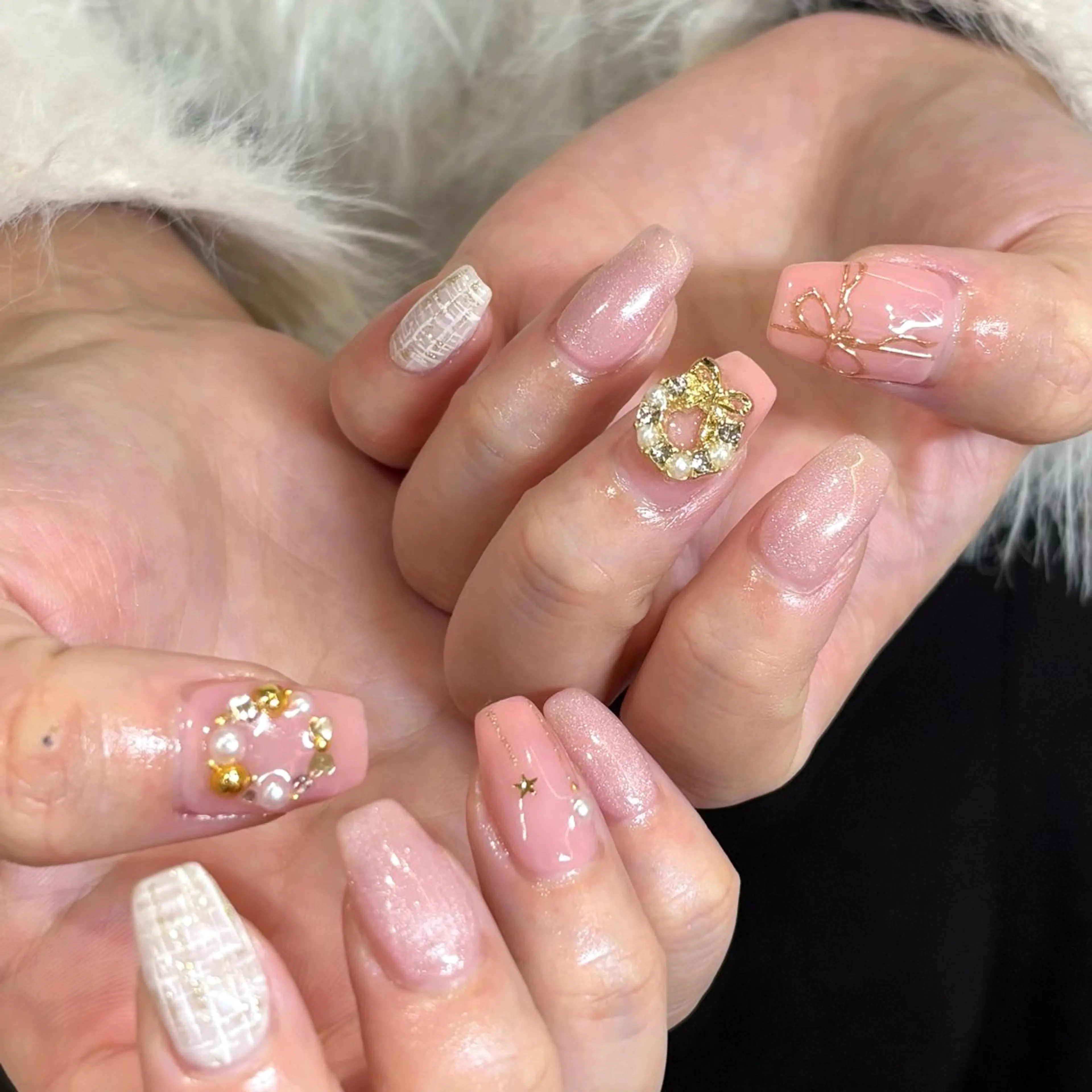 ネイル ミラーネイル ✧*｡ ayanaのネイルデザイン