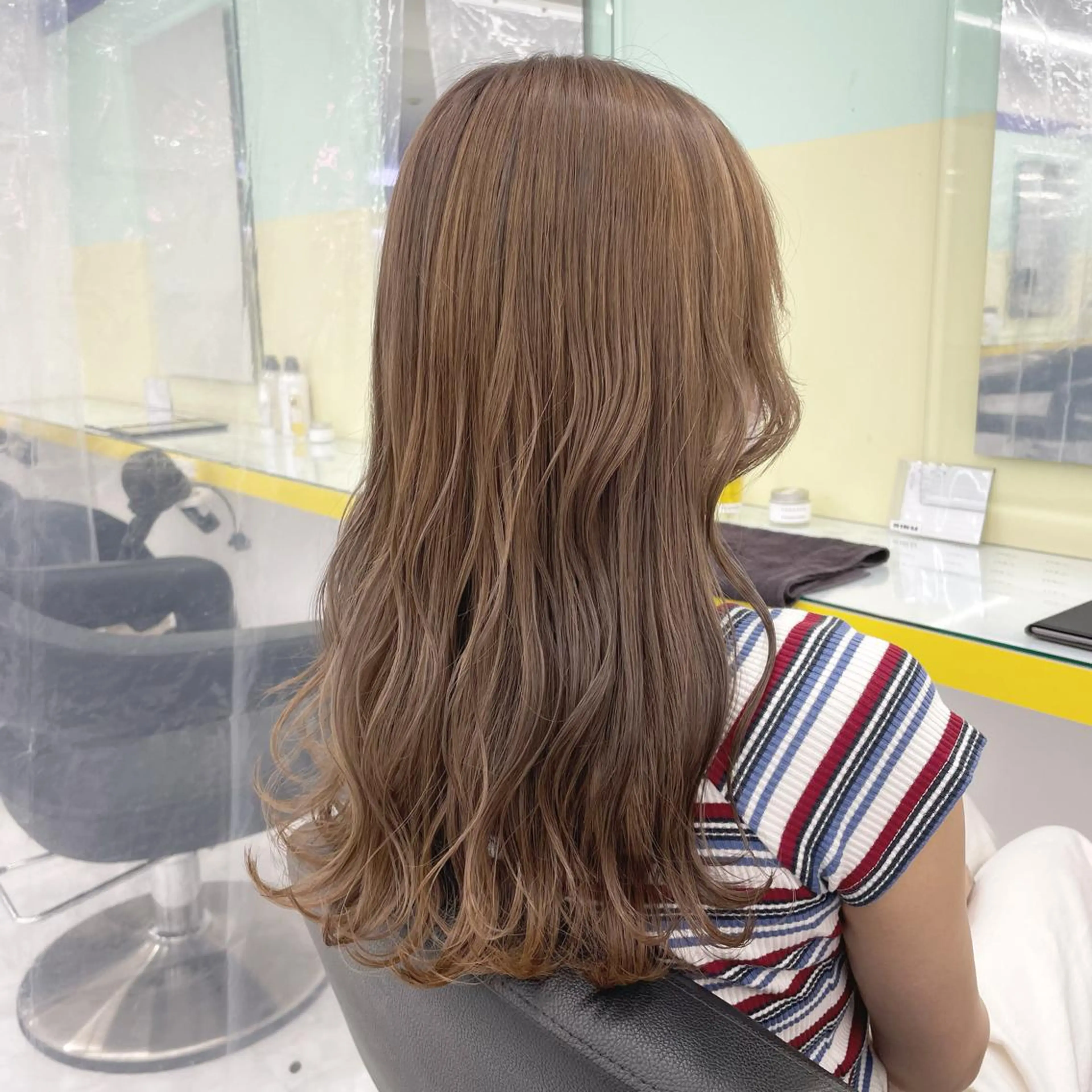 セミロング カラー ヘアアレンジ ヘアカラー トリートメント ☁️透明感✖️ トレンド☁️りくのヘアスタイル