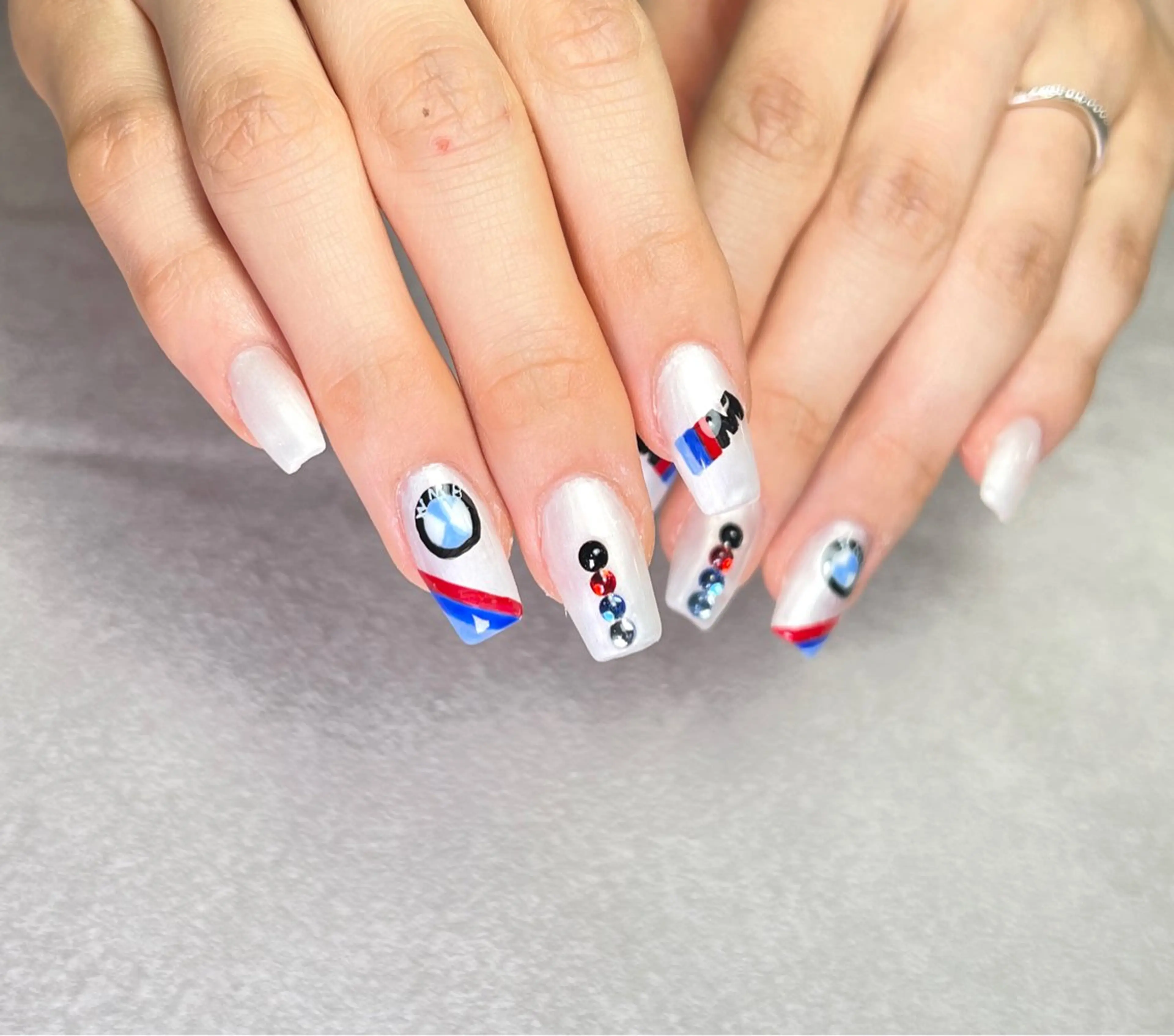 ネイル ネイリスト ハンのネイルデザイン