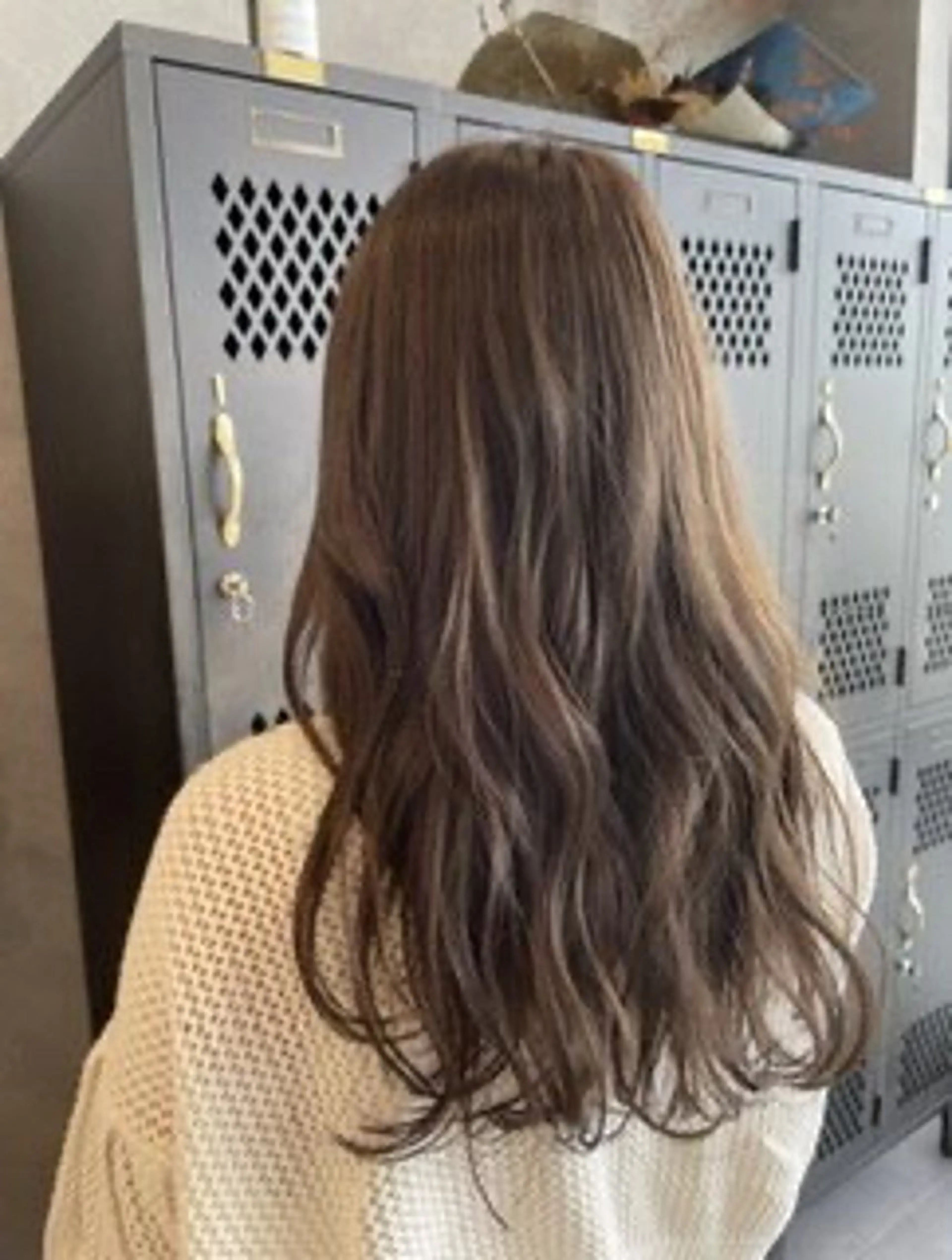 カラー 加藤 小春のヘアスタイル