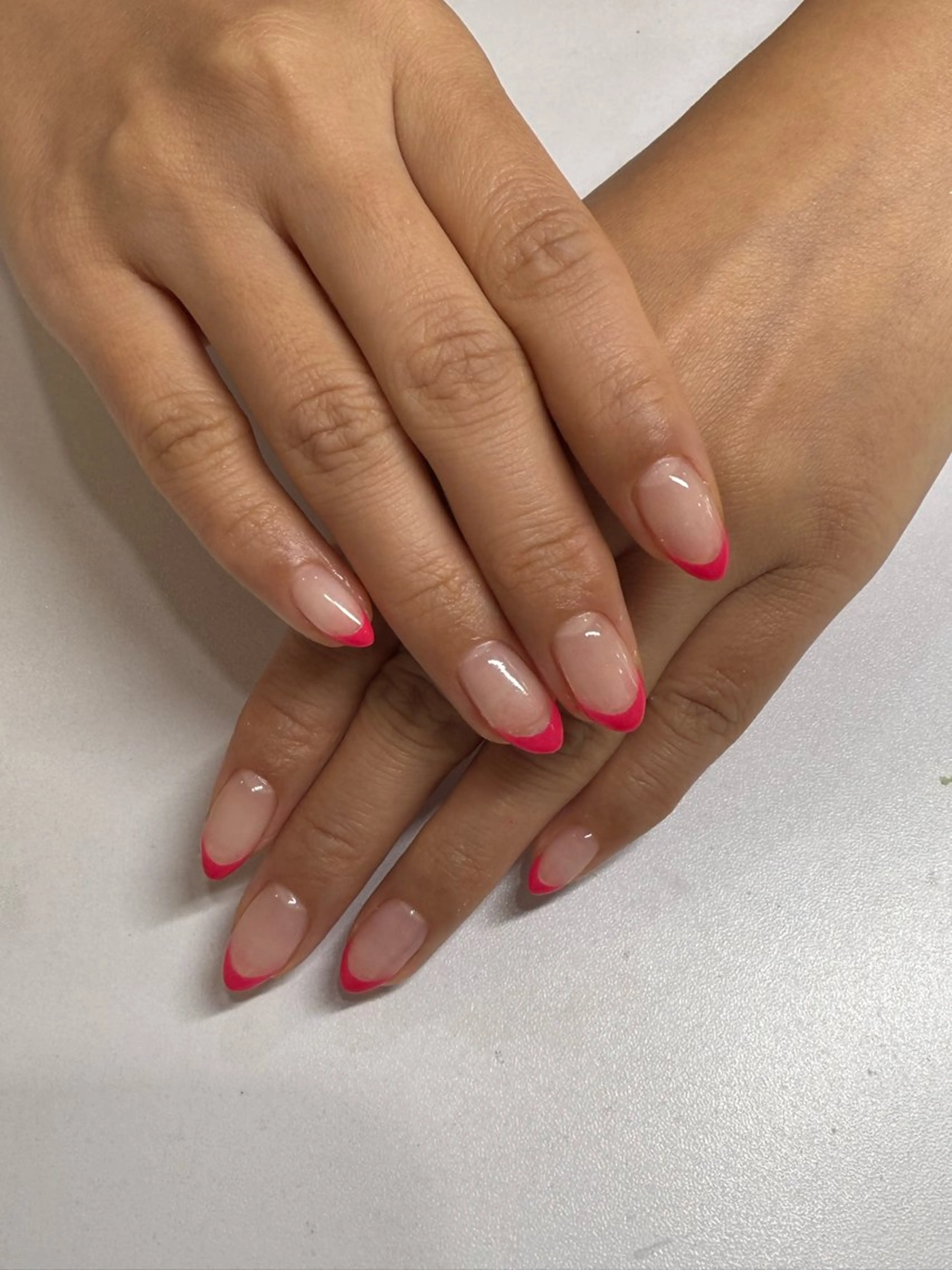 ネイル フレンチネイル Blue Reef 四谷三丁目所属・たかの はづきのネイルデザイン