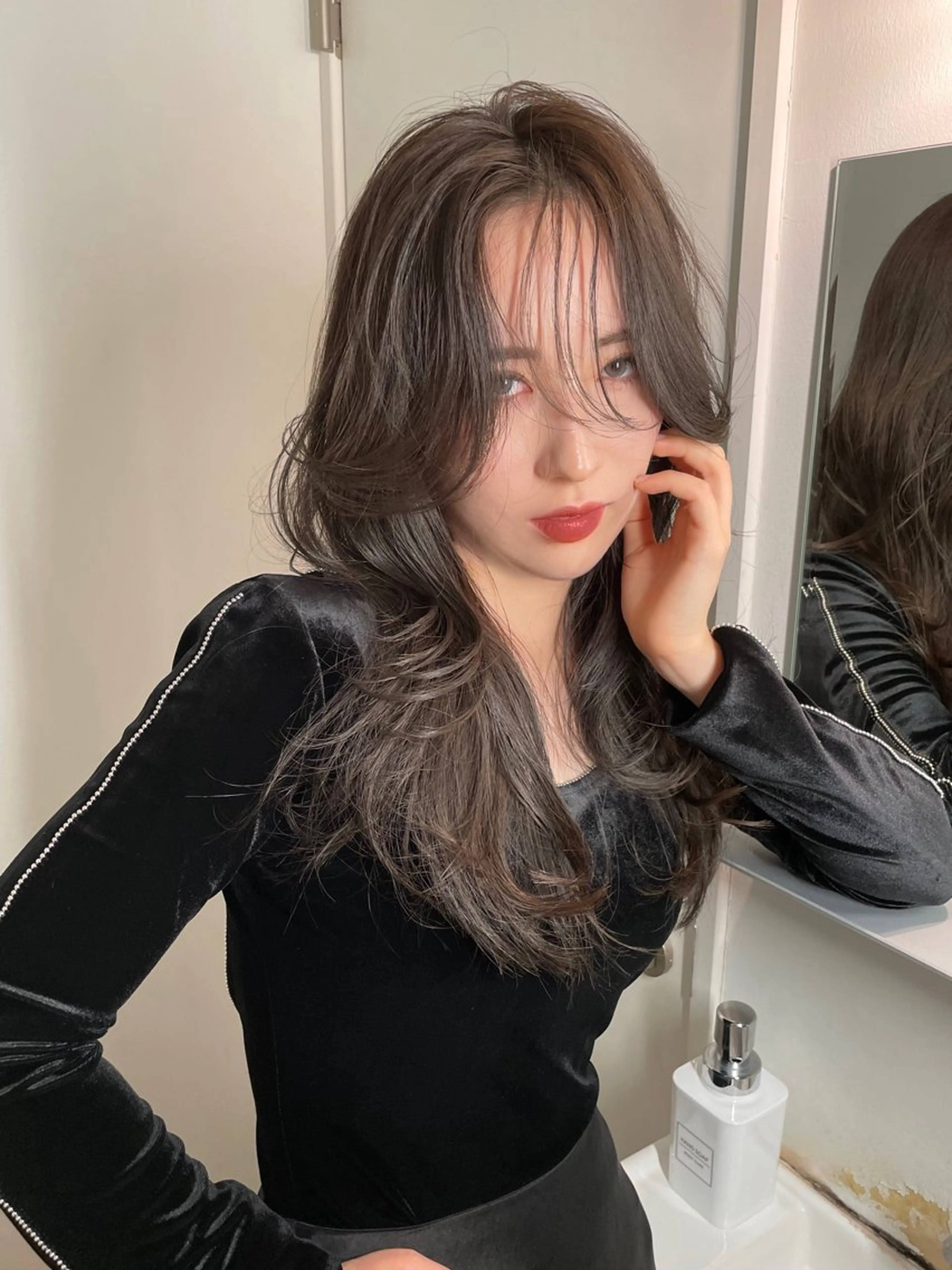 セミロング カラー ヘアアレンジ アッシュ ベージュカラー ブリーチ 透明感カラー ダブルカラー カット ヘアカラー トリートメント maoブリーチ無し 似合わせカラーのヘアスタイル