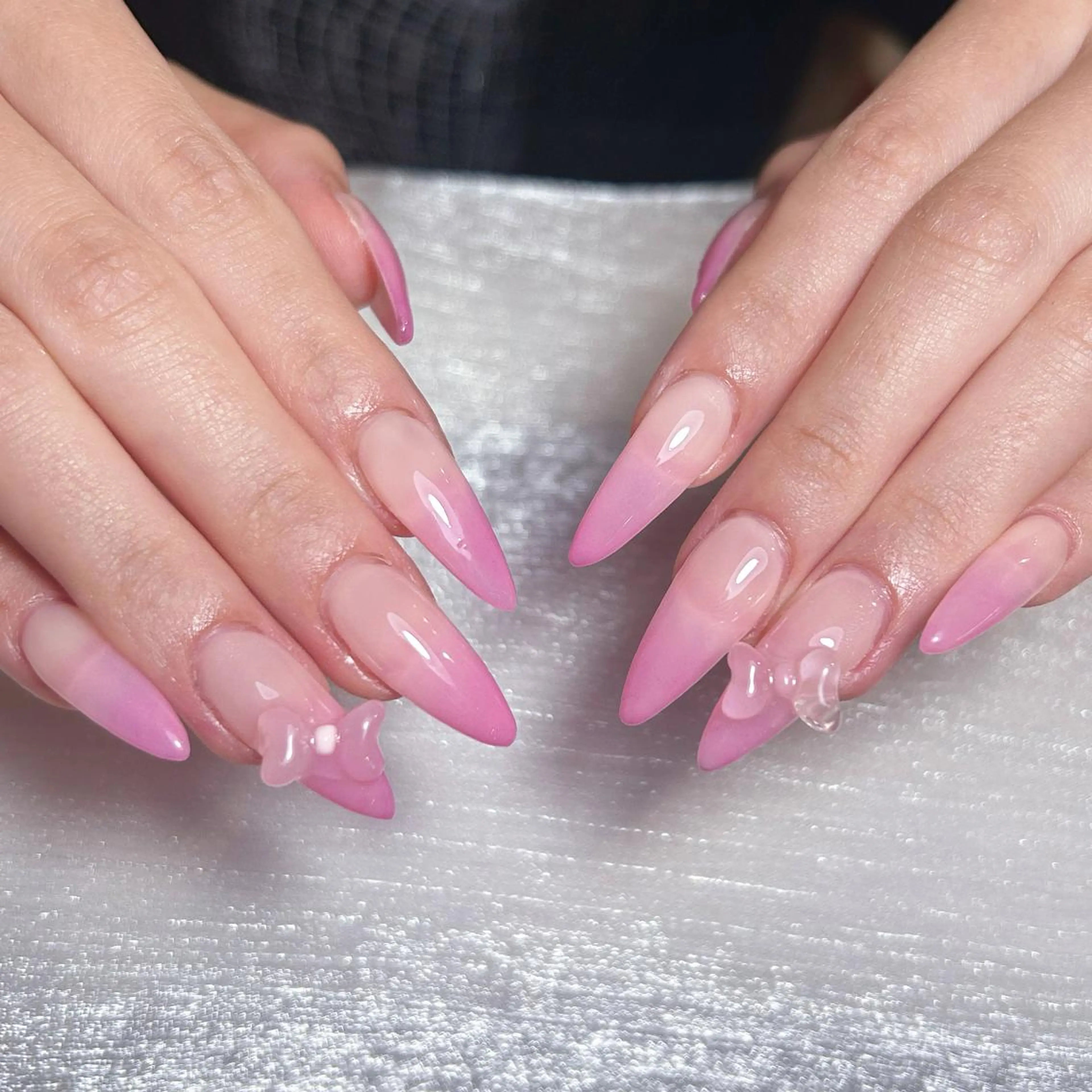 ネイル アートネイル オーロラネイル ガーリー キラキラネイル 韓国ネイル ハンドネイル DIAMOND NailStudioのネイルデザイン