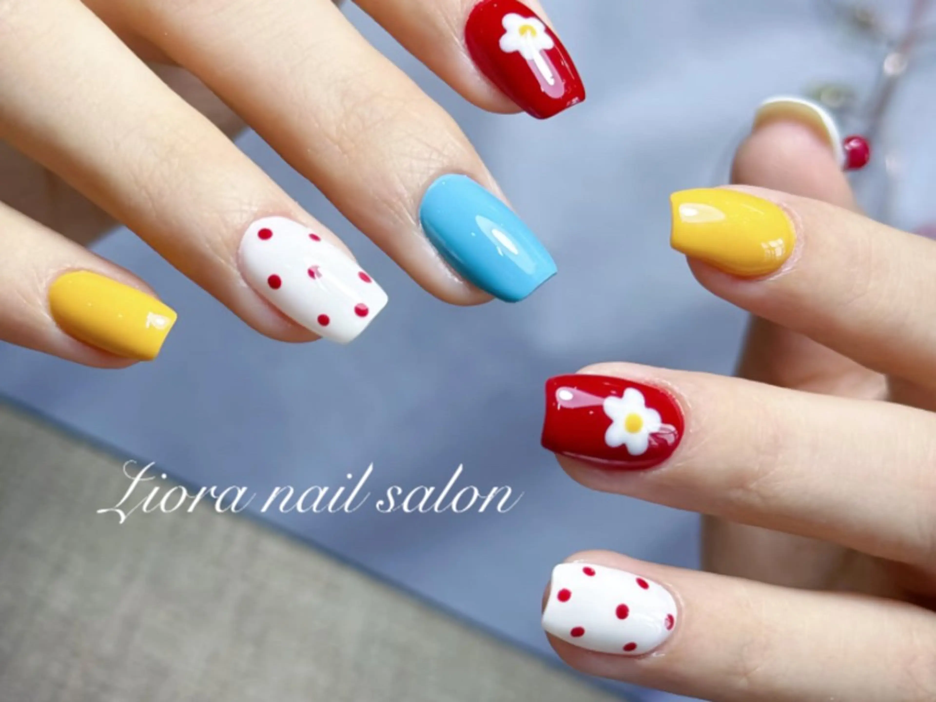 ネイル アートネイル フレンチネイル ジェルネイル ガーリー グラデーション Liora nail 1のネイルデザイン