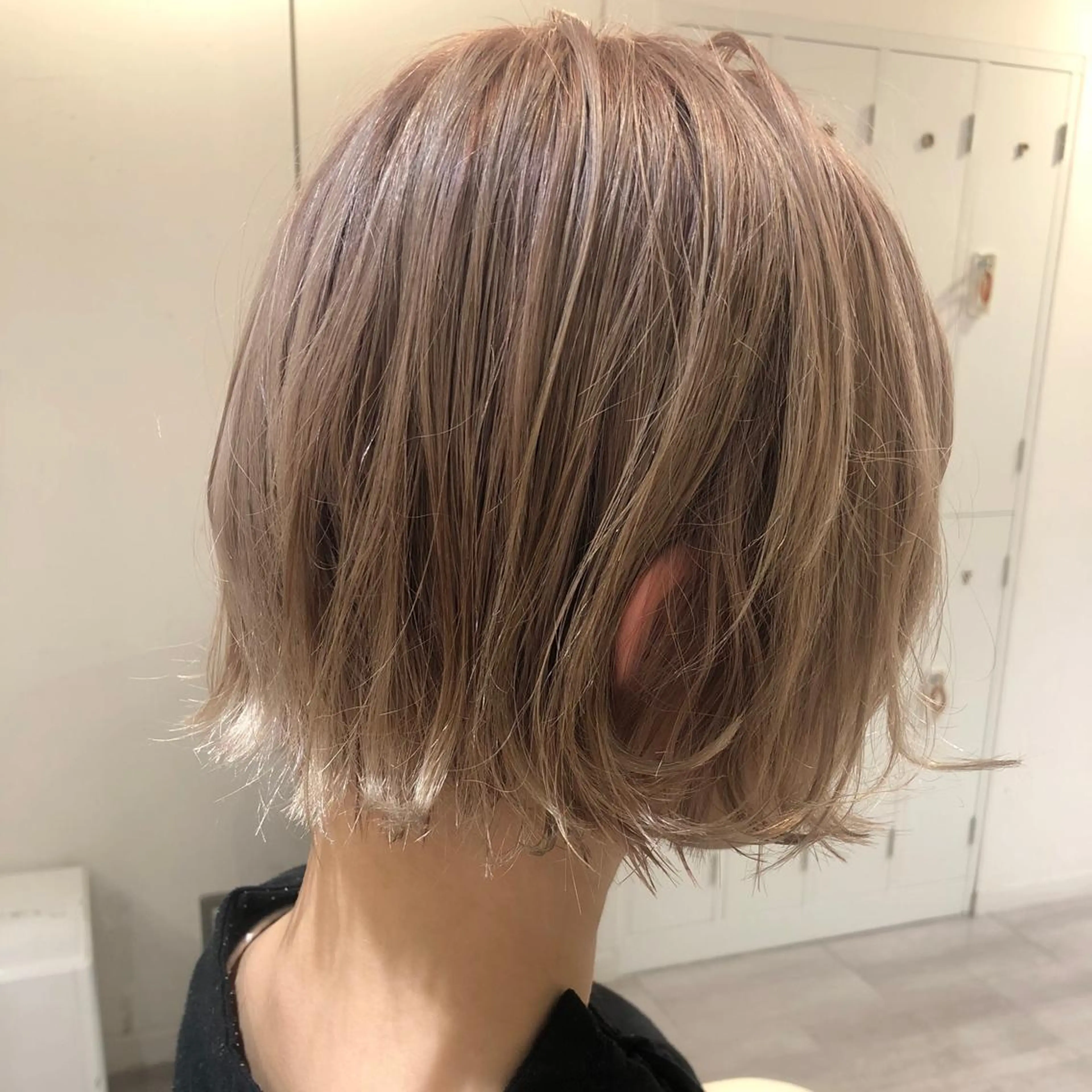 ショート ボブ nui所属・ﾚｲﾔｰ.ﾍｱｾｯﾄ 🤍宮本しおりのヘアスタイル