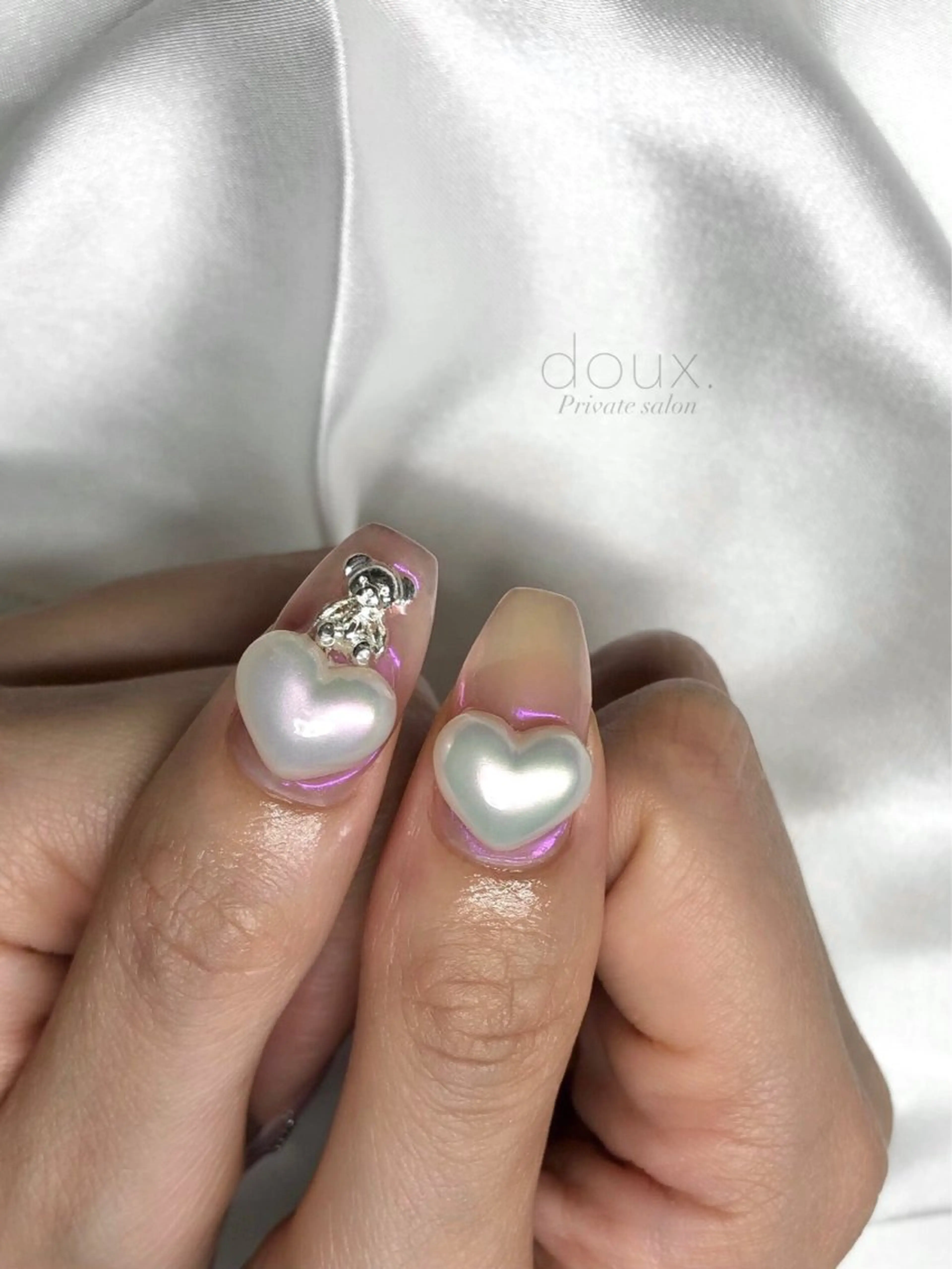 ネイル オーロラネイル クリアネイル フレンチネイル キラキラネイル 韓国ネイル ハンドネイル doux. nailのネイルデザイン