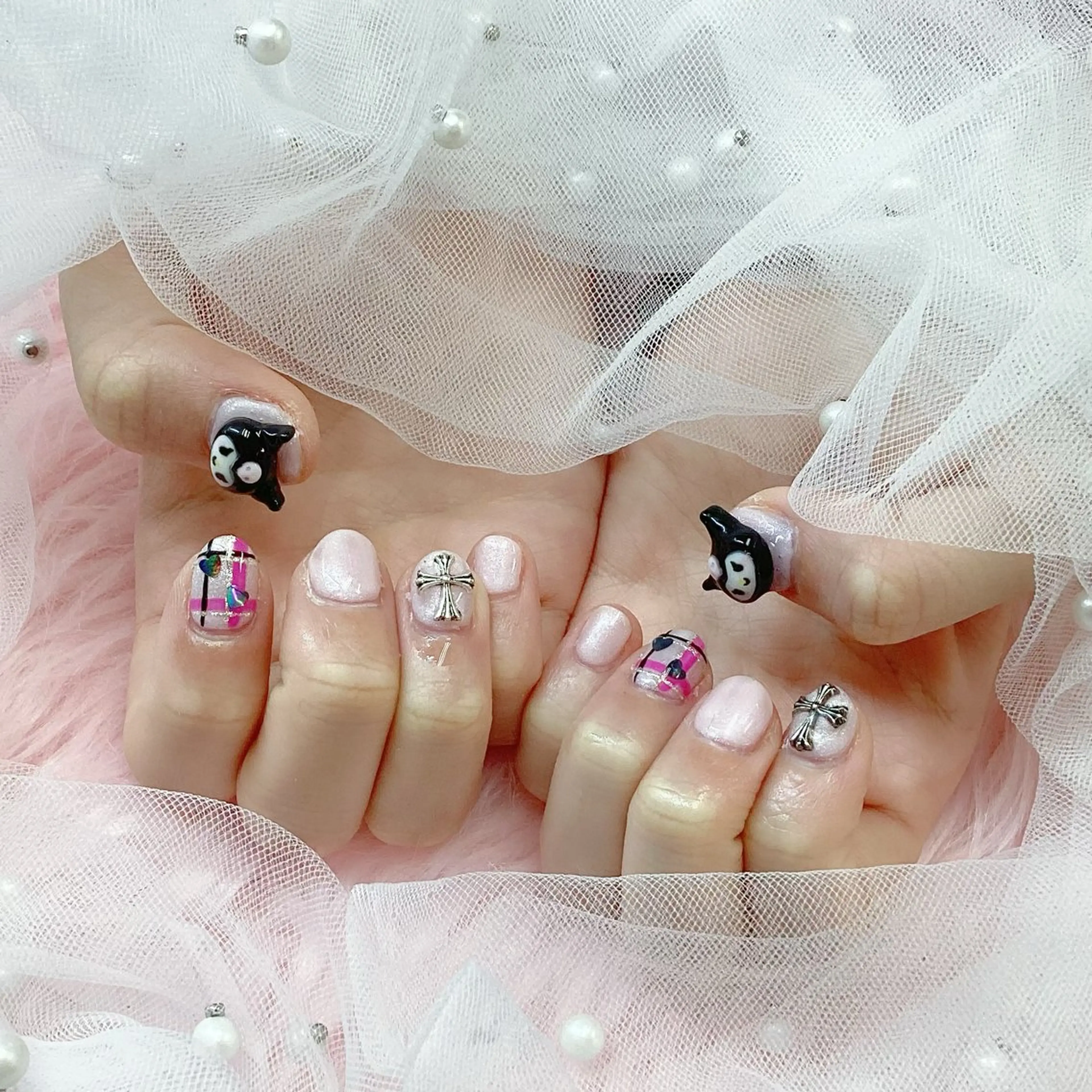 ネイル パーツ全部¥110 サロンミミのネイルデザイン