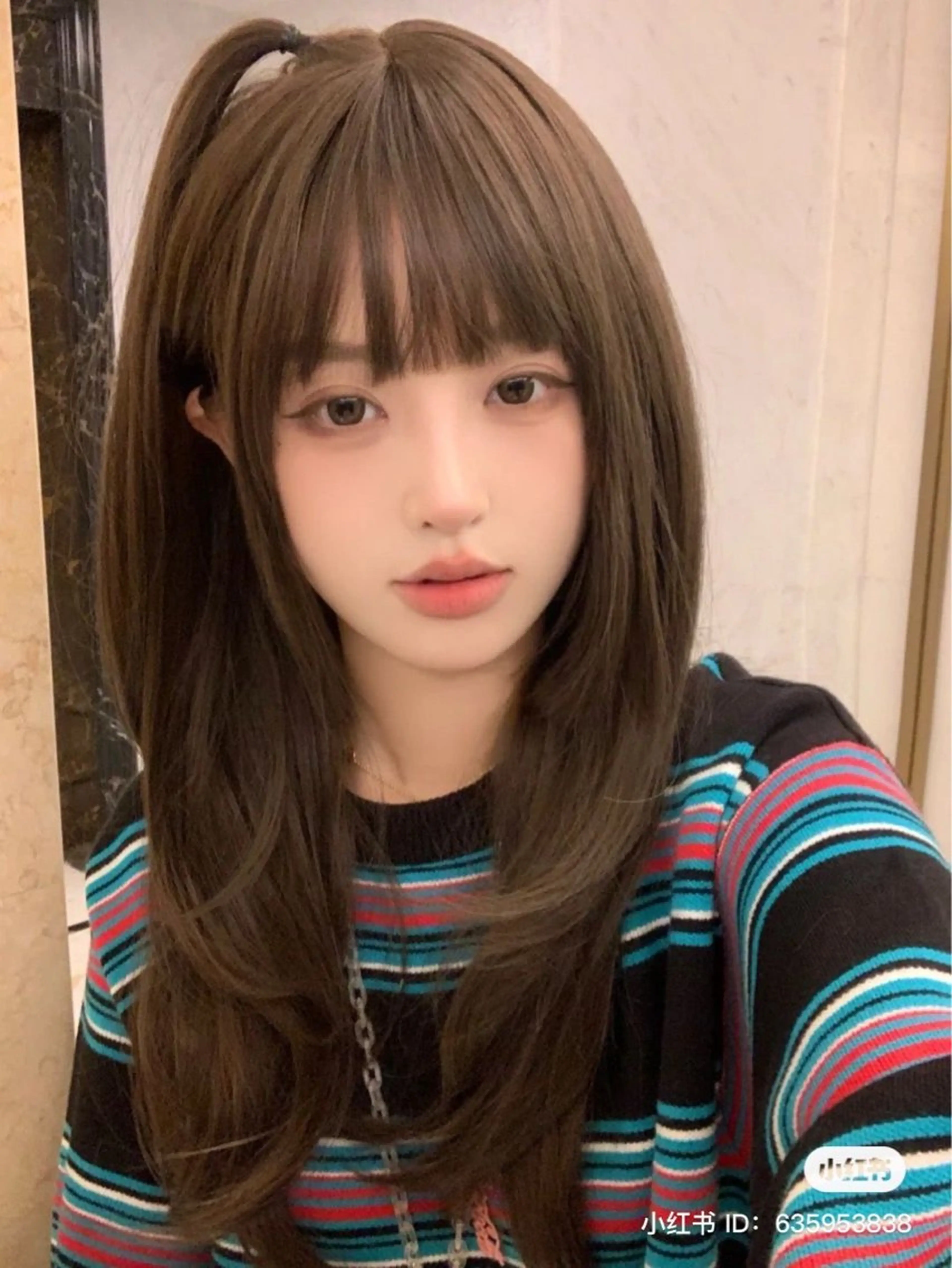 セミロング カラー パーマ ヘアアレンジ くびれヘア 顔まわりレイヤー 韓国風ヘア くびれレイヤー レイヤーカット ショートヘア原宿 fifth コシのヘアスタイル