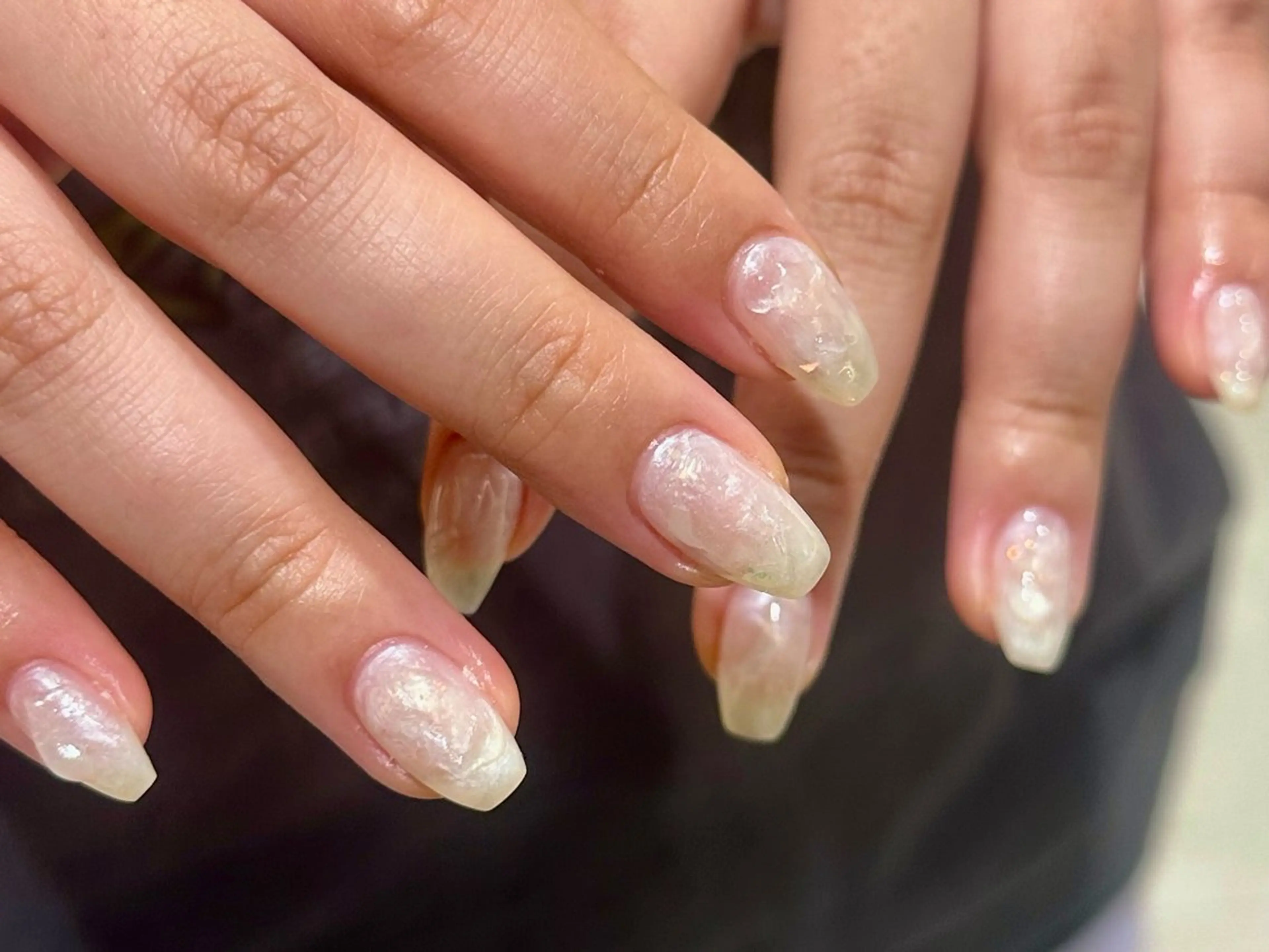 ネイル ニュアンスネイル ホワイト ハンドネイル エムスラッシュセンター南sol所属・kano🫧 指名No.1💫のネイルデザイン