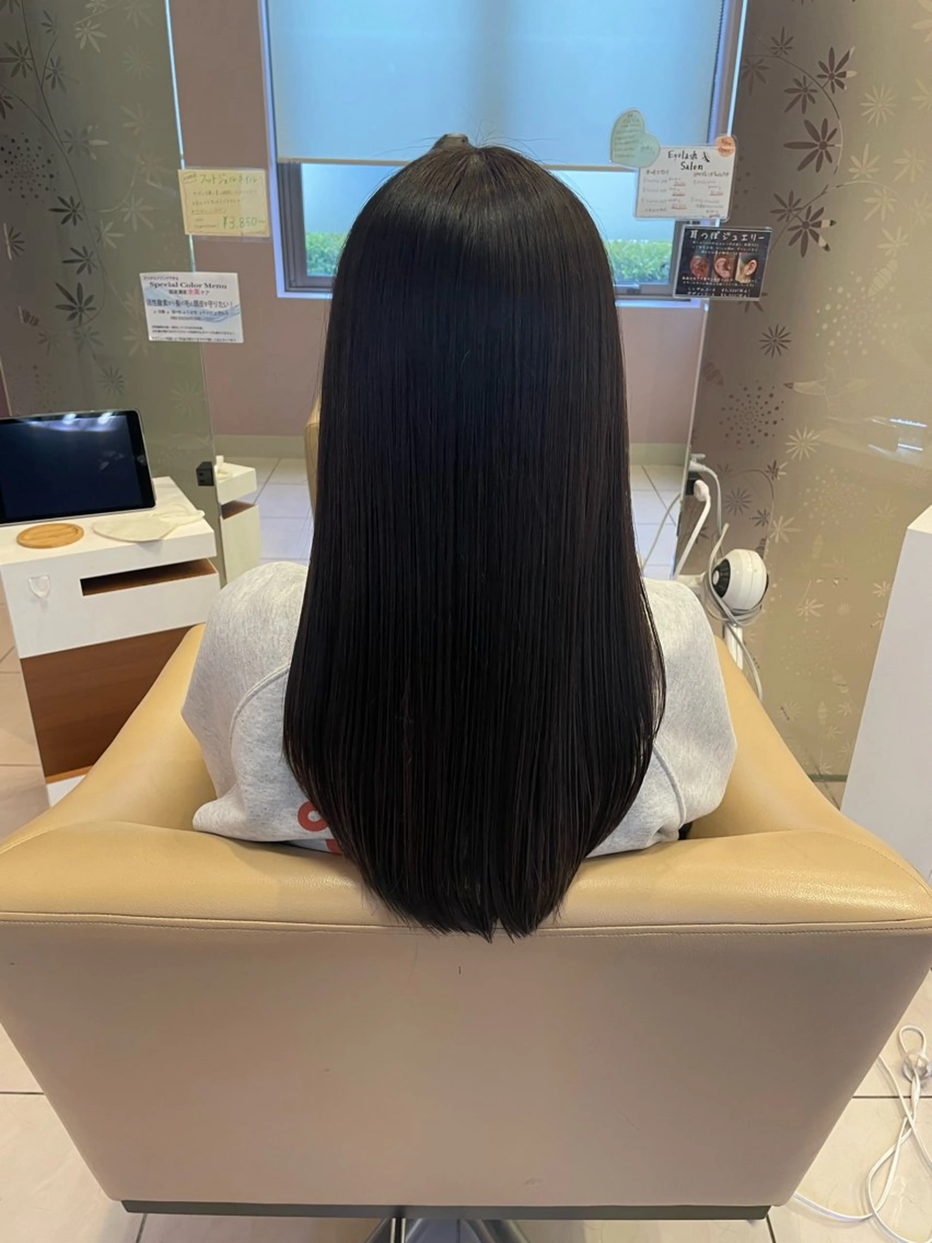 ロング カット 縮毛矯正 Saako/髪質改善 /耳つぼジュエリーのヘアスタイル