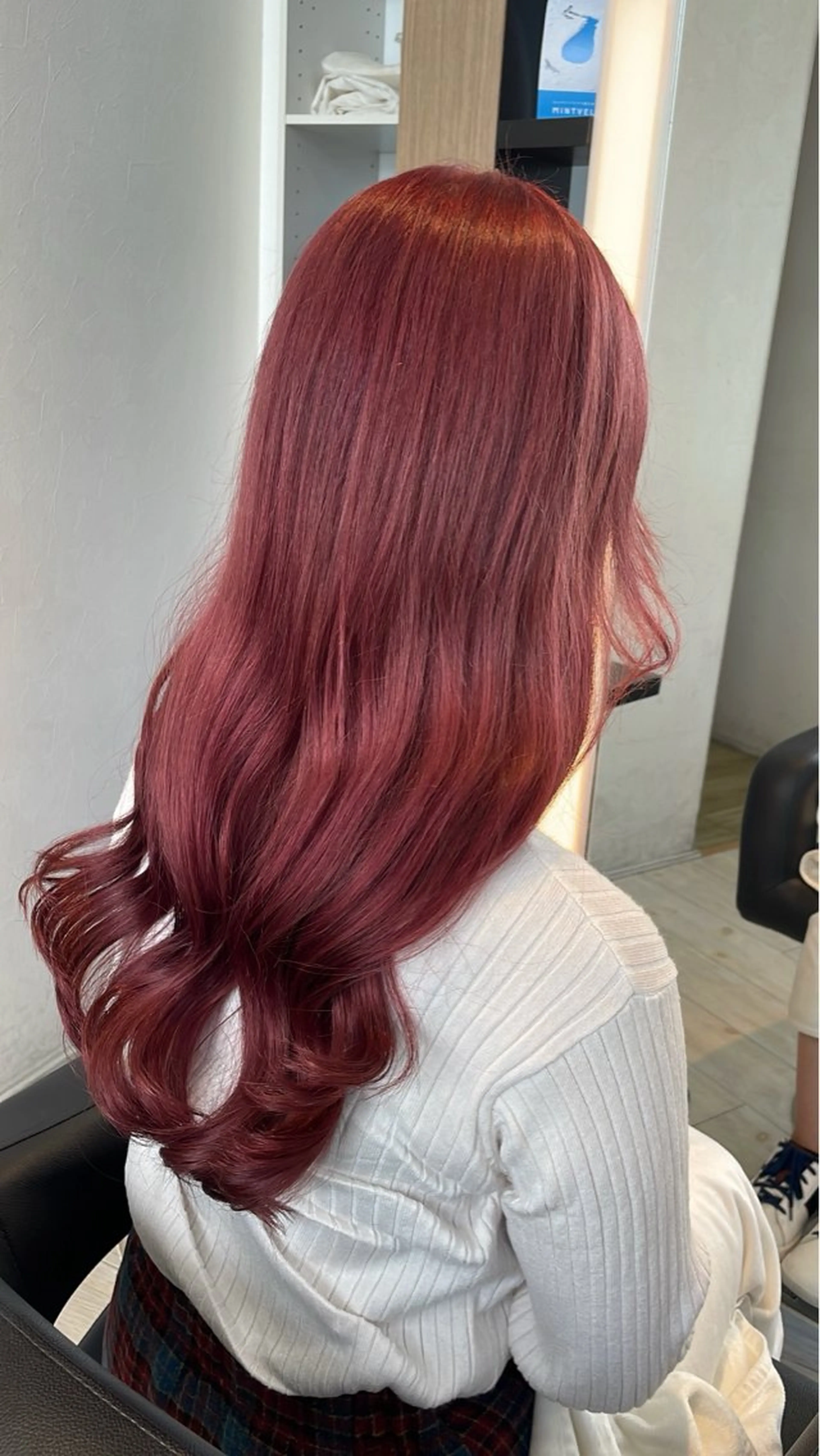 ロング カラー ブリーチ ピンクカラー カット ヘアカラー トリートメント ブリーチ/髪質改善/ ハイトーン/暖色のヘアスタイル