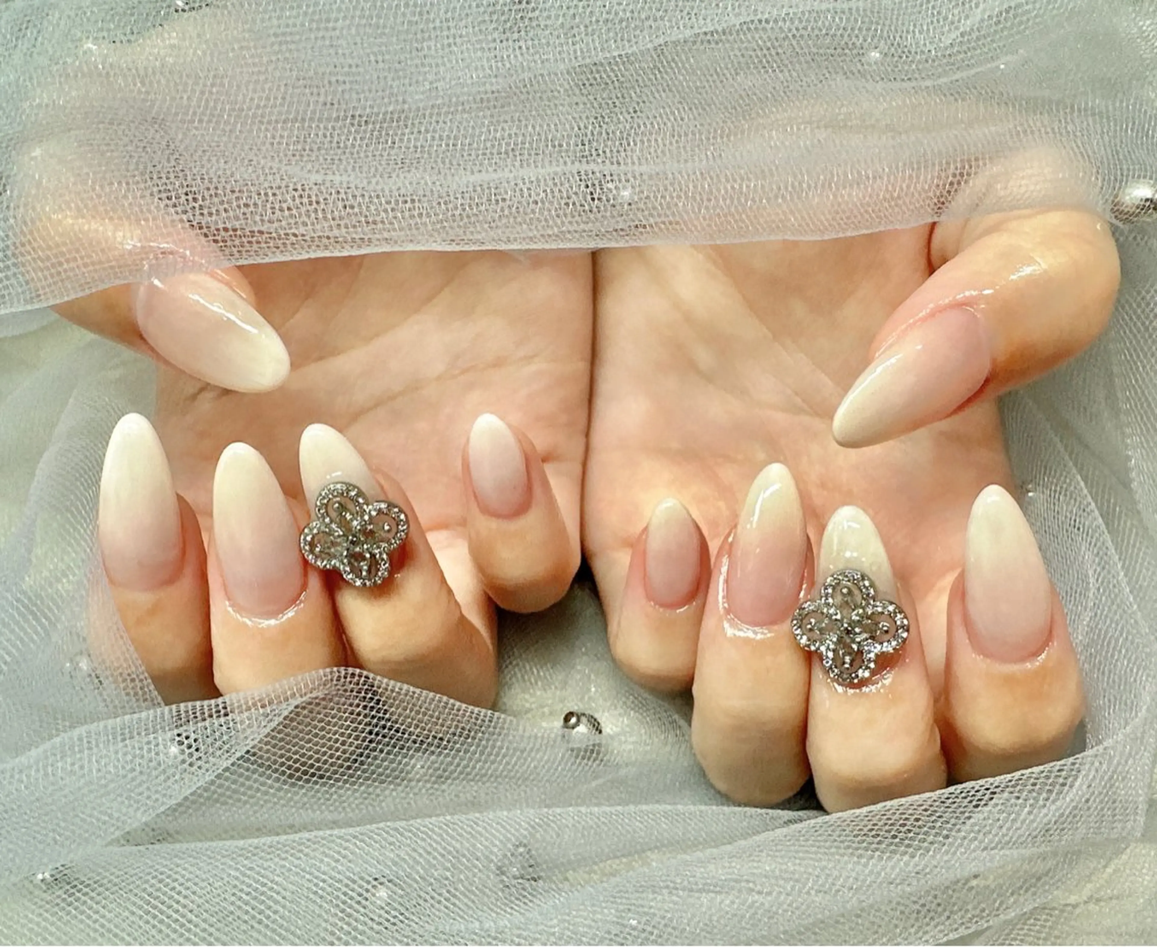 ネイル ラッキースター 大人気店のネイルデザイン