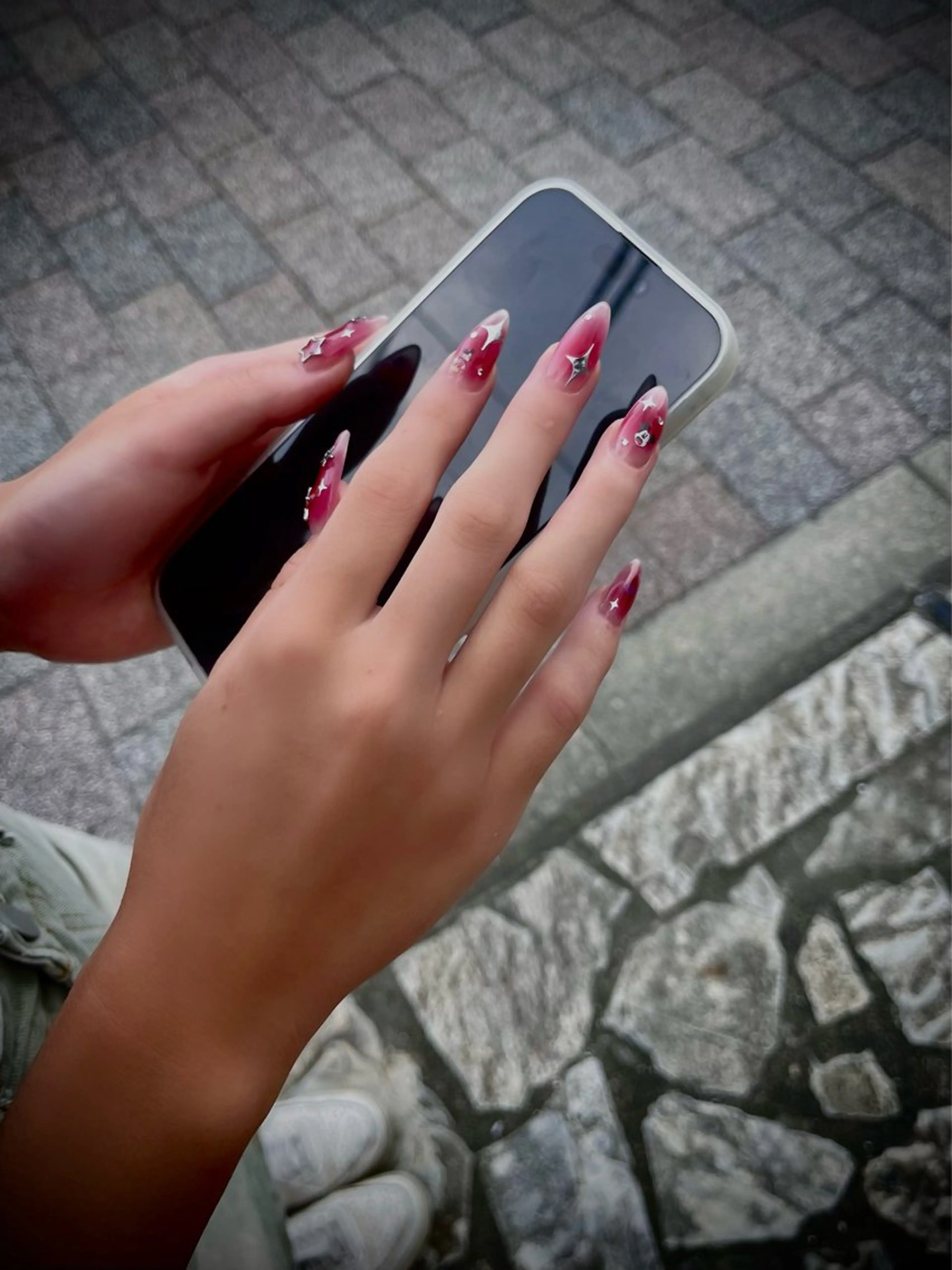 ネイル フットネイル キラキラネイル マグネットネイル ワンカラーネイル スカルプネイル nine.🦋 YUKOのネイルデザイン