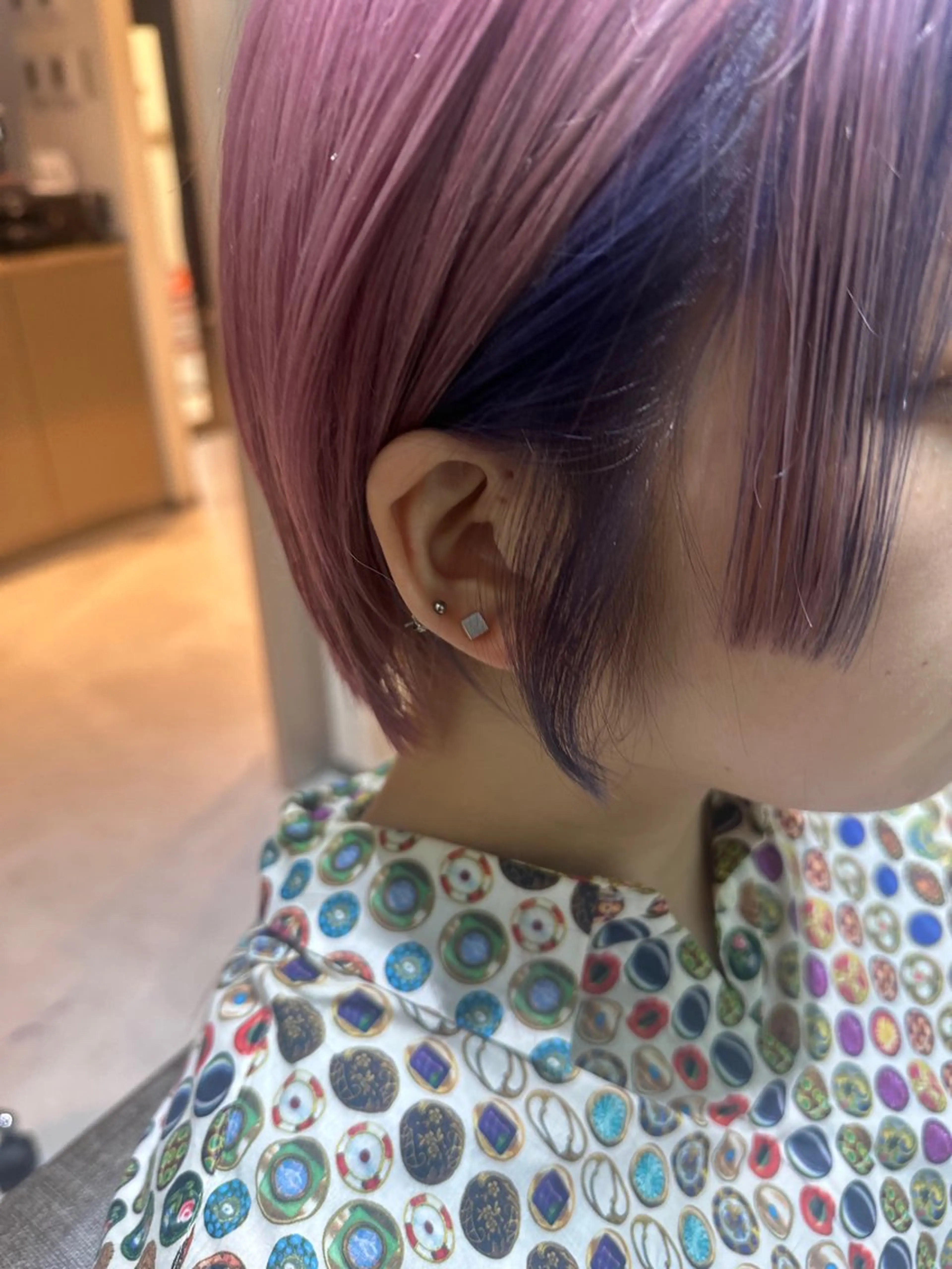 ショート カラー ヘアアレンジ ベージュカラー イヤリングカラー ラベンダーカラー ピンクカラー ピンクベージュ 🇰🇷韓国ｽﾀｲﾙ ﾚｲﾔｰ/ayanaのヘアスタイル