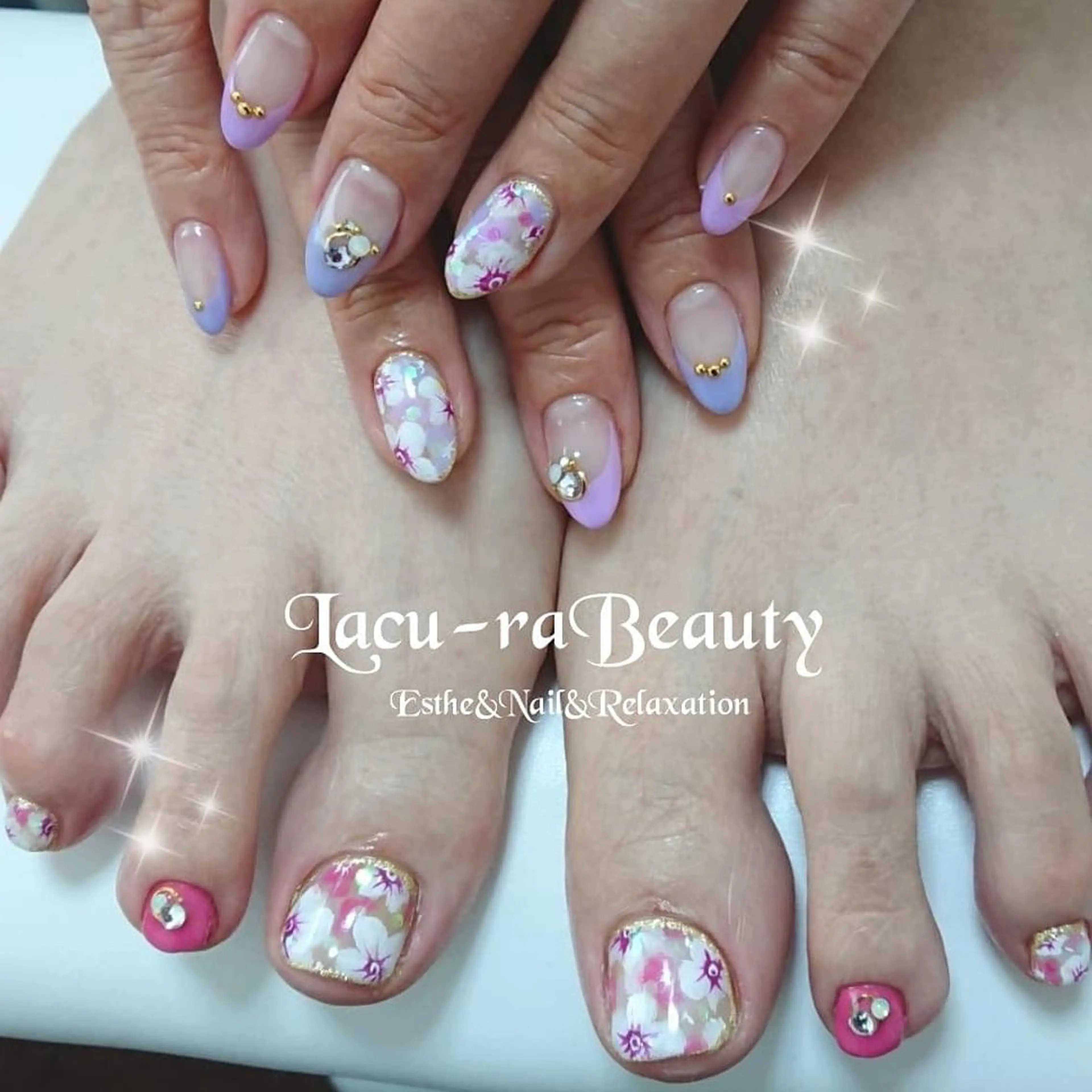 ネイル 小顔と腸の専門店 ラクーラビューティのエステ・リラクイメージ