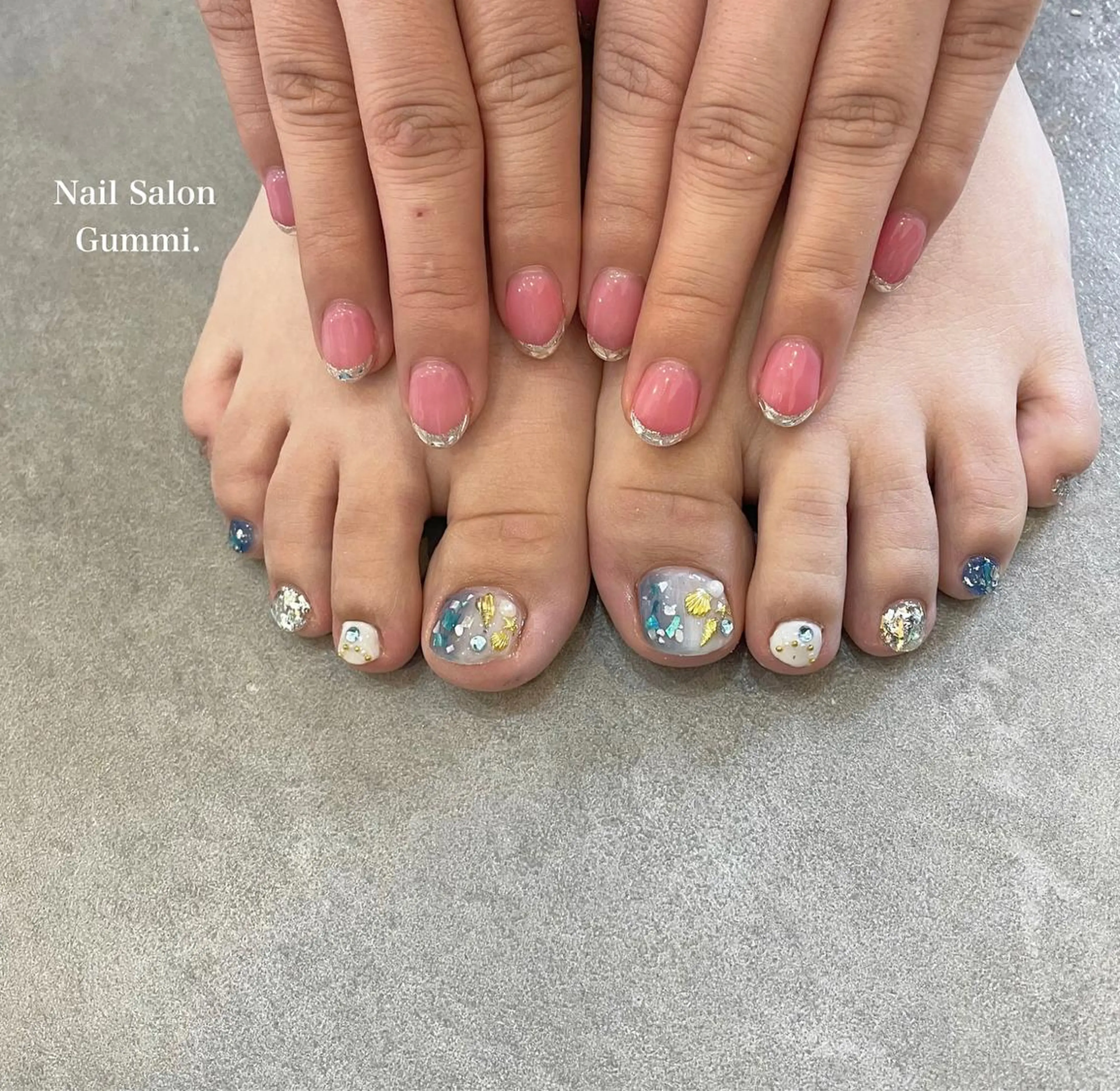 ネイル フレンチネイル ガラスフレンチ Nail Salon Gummi.のネイルデザイン