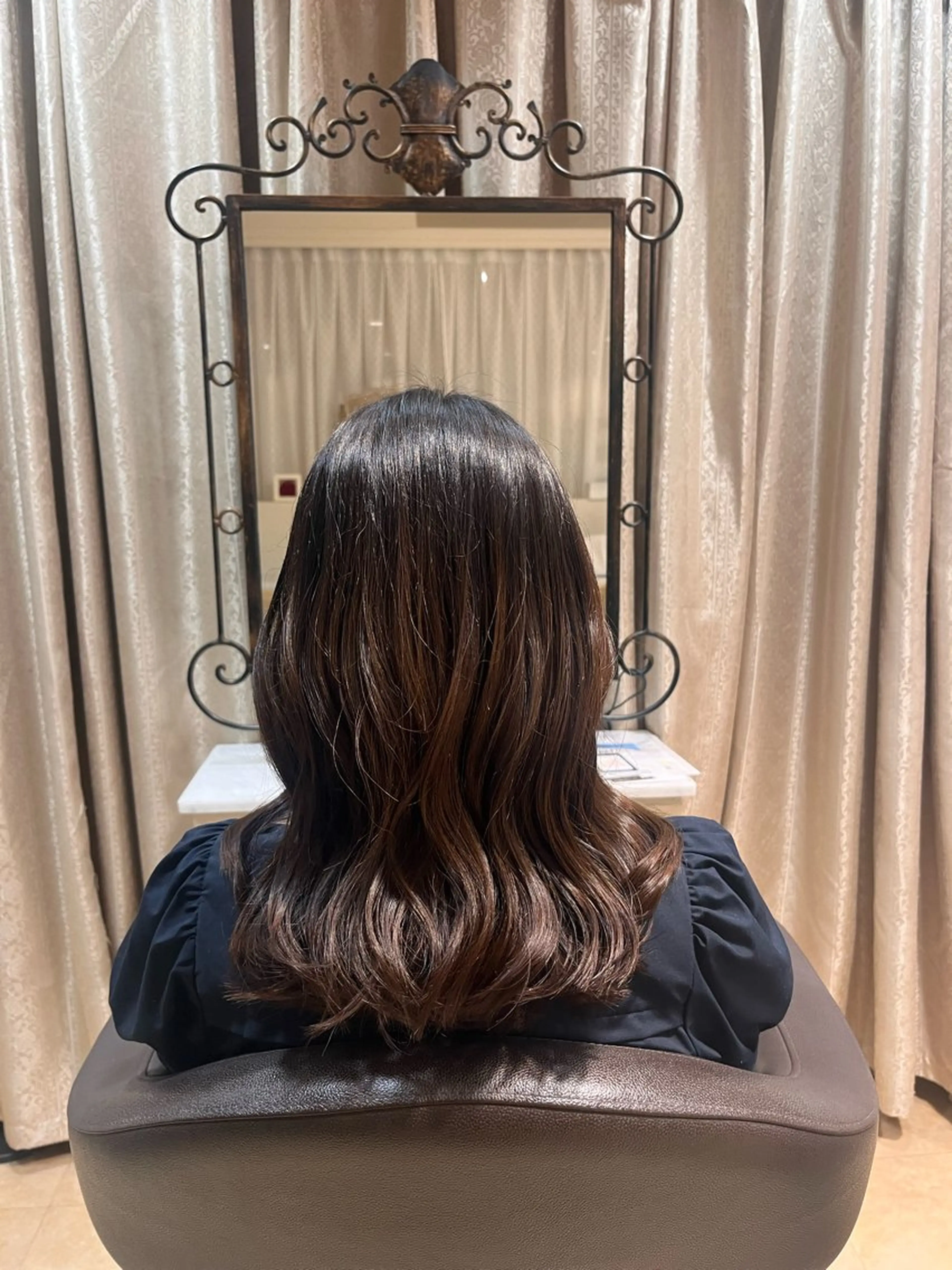 ミディアム 野村 佳蓮のヘアスタイル