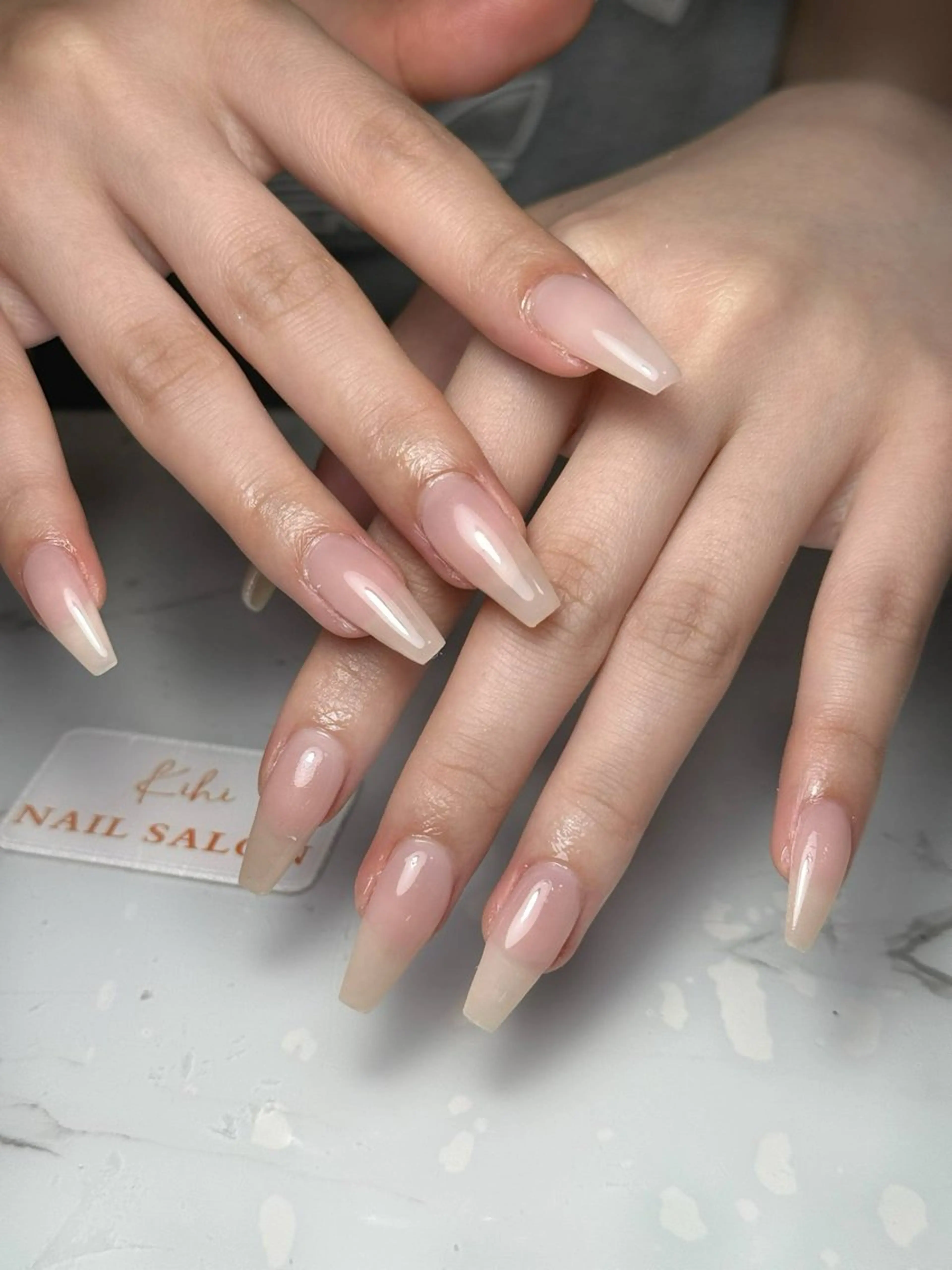 ネイル アートネイル フレンチネイル ジェルネイル グラデーション 韓国ネイル ハンドネイル 💕鈴木ユリ パラジェル/オフ無料のネイルデザイン