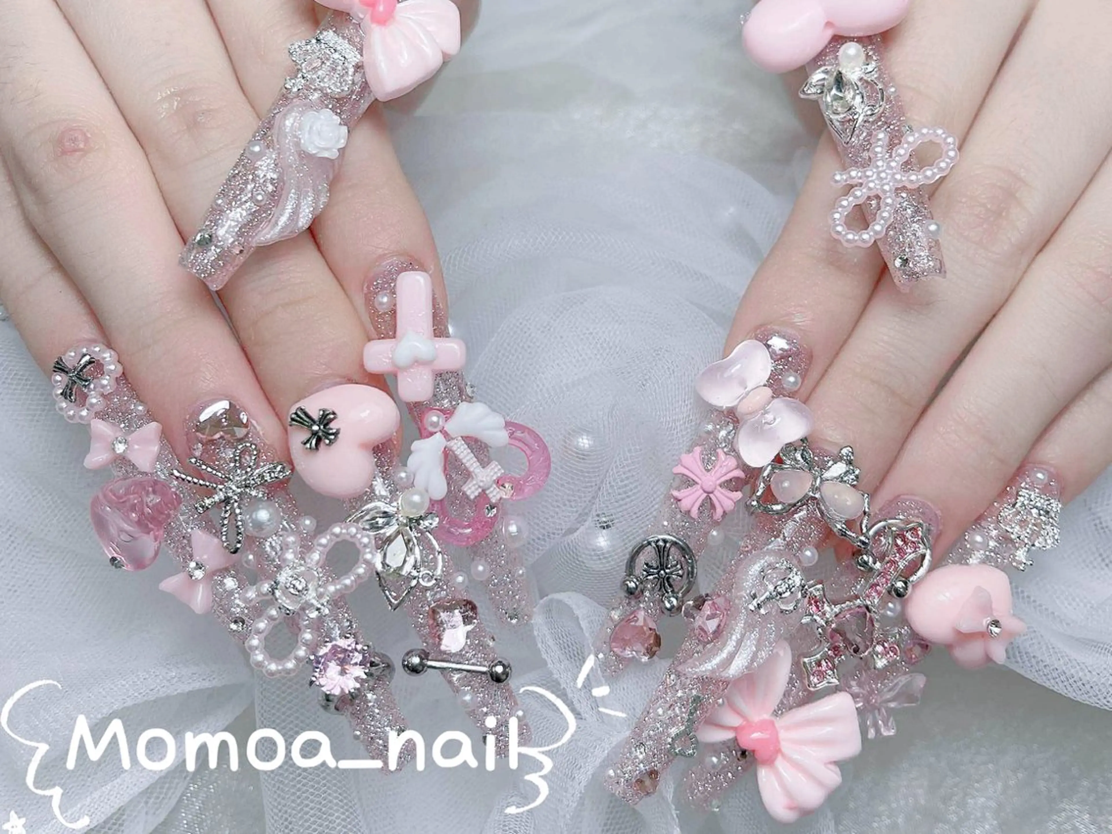 ネイル 成人式 ロングネイル マグネットネイル 大理石ネイル(マーブル) リボン ハンドネイル MoMoA Nail ネイル長さ出し専門店のネイルデザイン