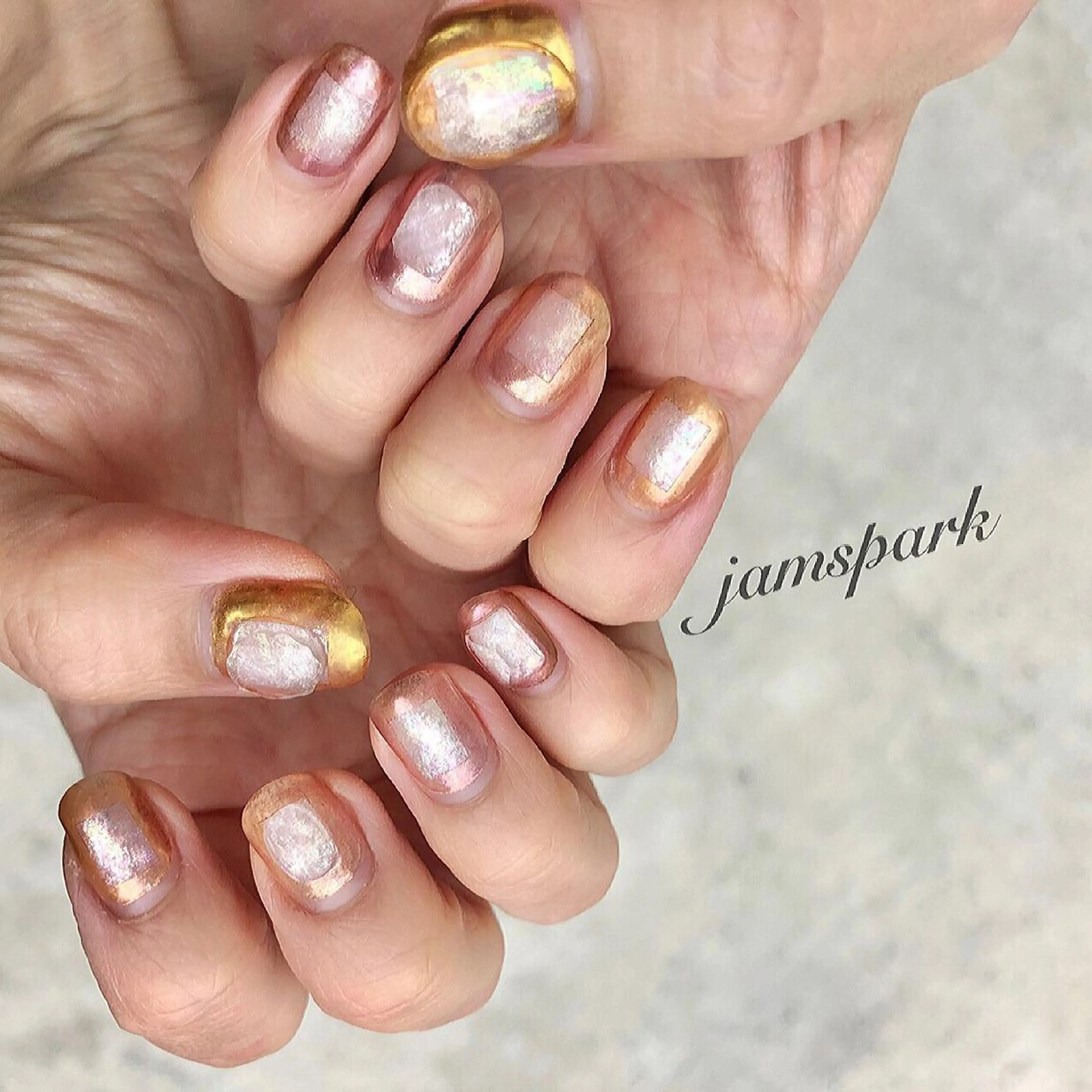 ネイル アートネイル ジェルネイル グラデーション ミラーネイル ピンク ハンドネイル jamspark ✨のネイルデザイン