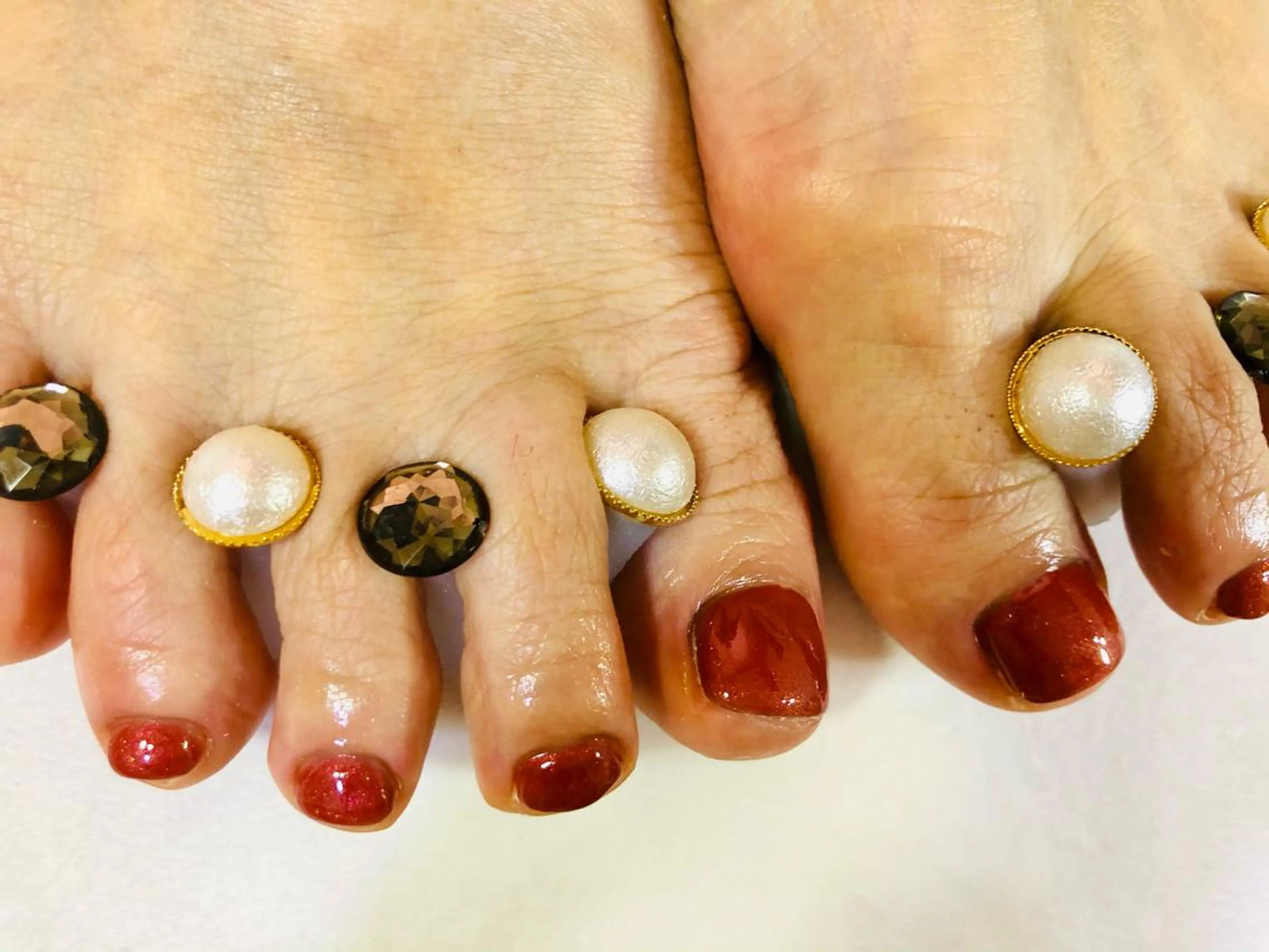 カラー ネイル フットネイル ジェルネイル 赤色 Nnail所属・🌿Nnail🌿 プライベートサロンのネイルデザイン