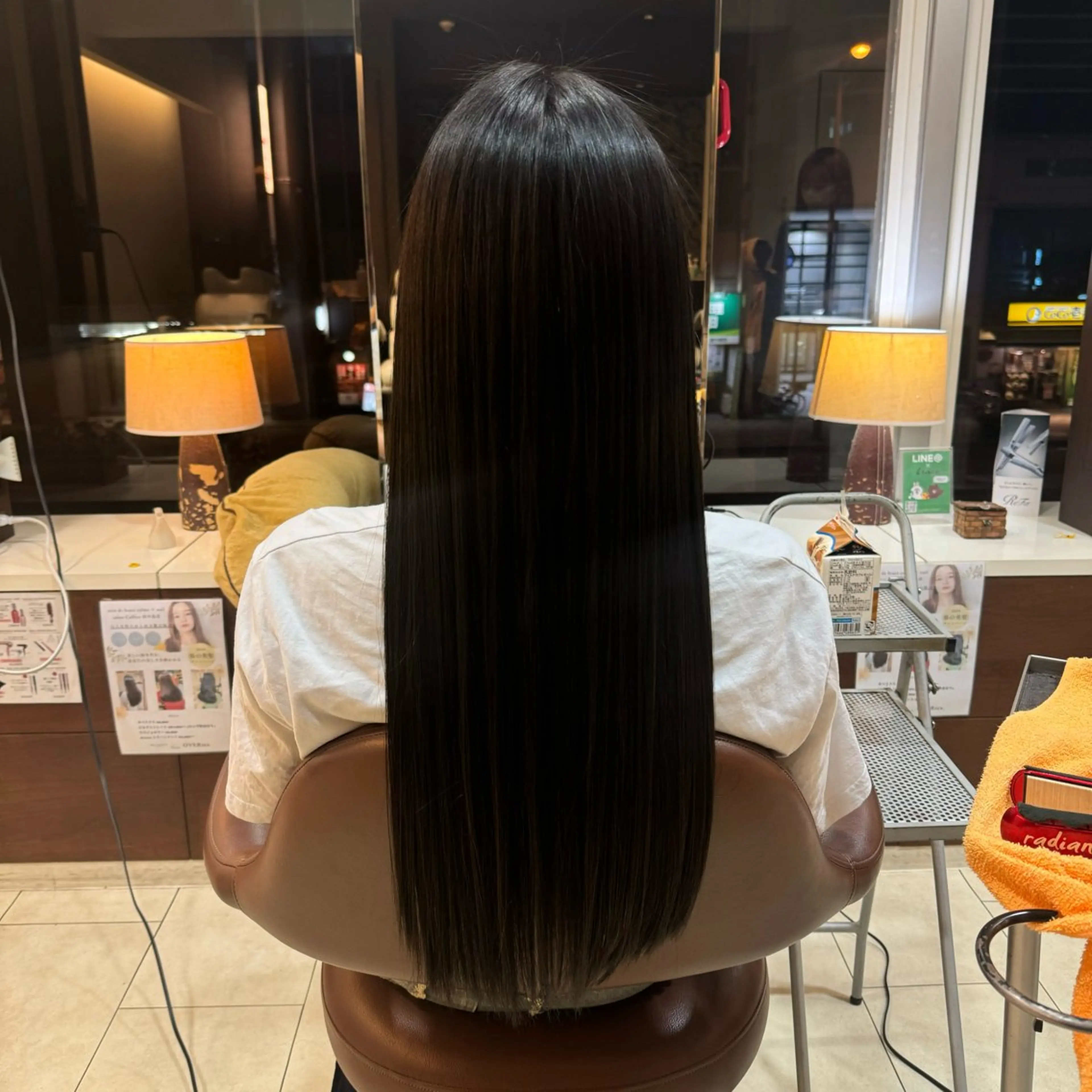 ロング 西村 亜弥のヘアスタイル