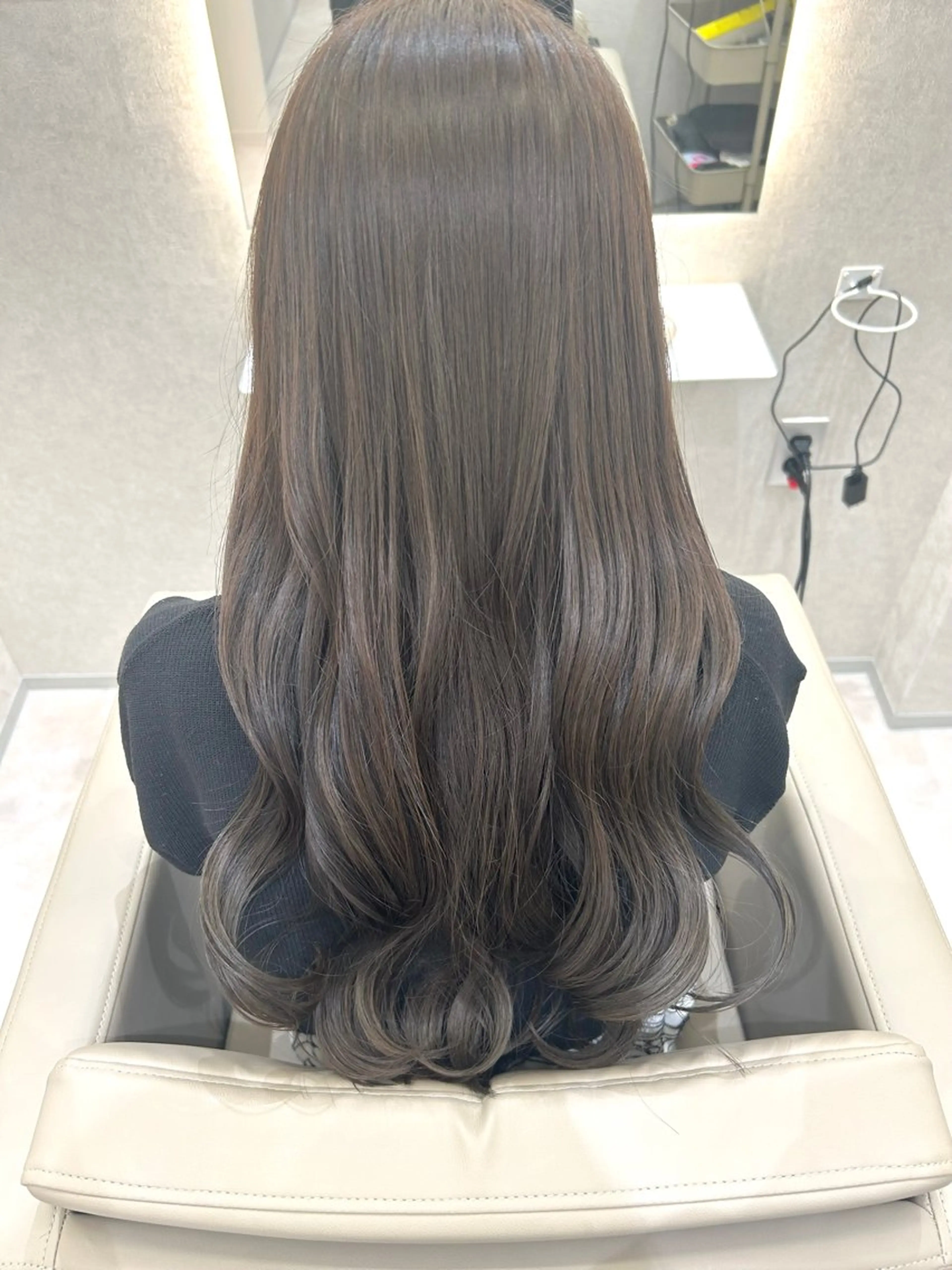 ロング カット ヘアカラー 艶髪ストレート/ 透明感カラー/ひよりのヘアスタイル