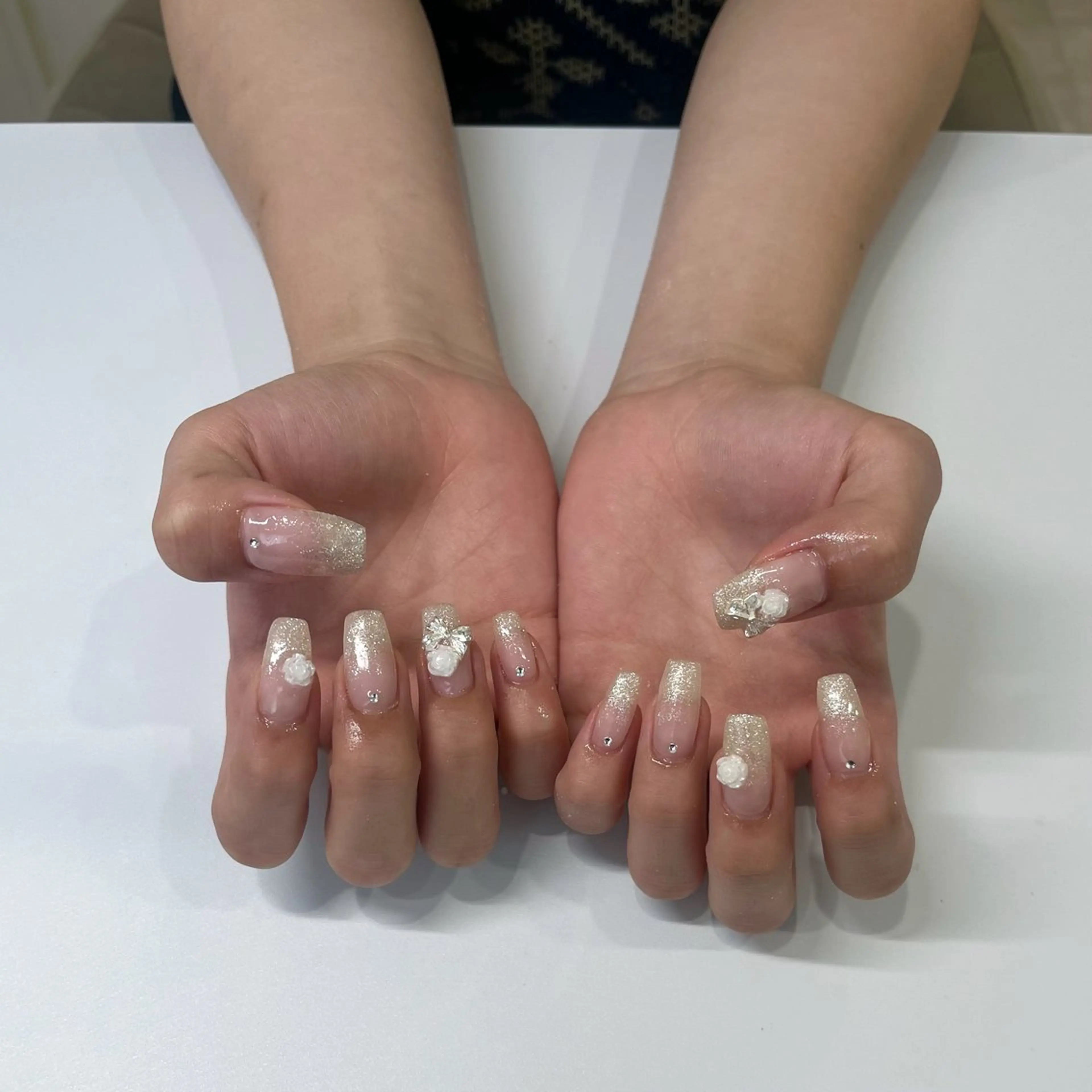 HAND：ラメグラデーション(オフなし)の写真