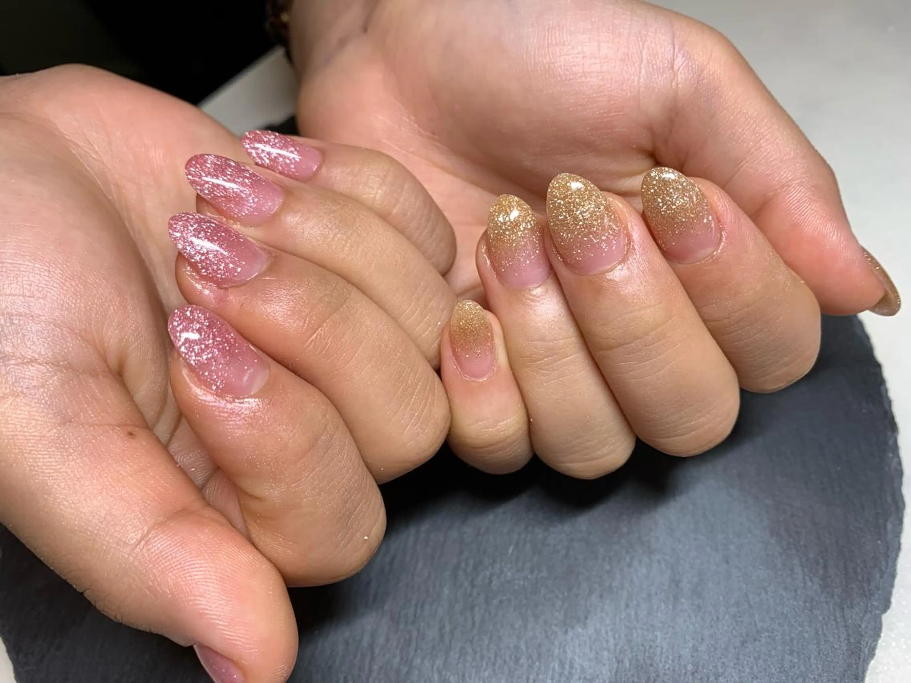 ネイル グラデーション ラメ(グリッター) ラメグラデーション スカルプネイル ショートネイル ハンドネイル 髙城 亜紀のネイルデザイン