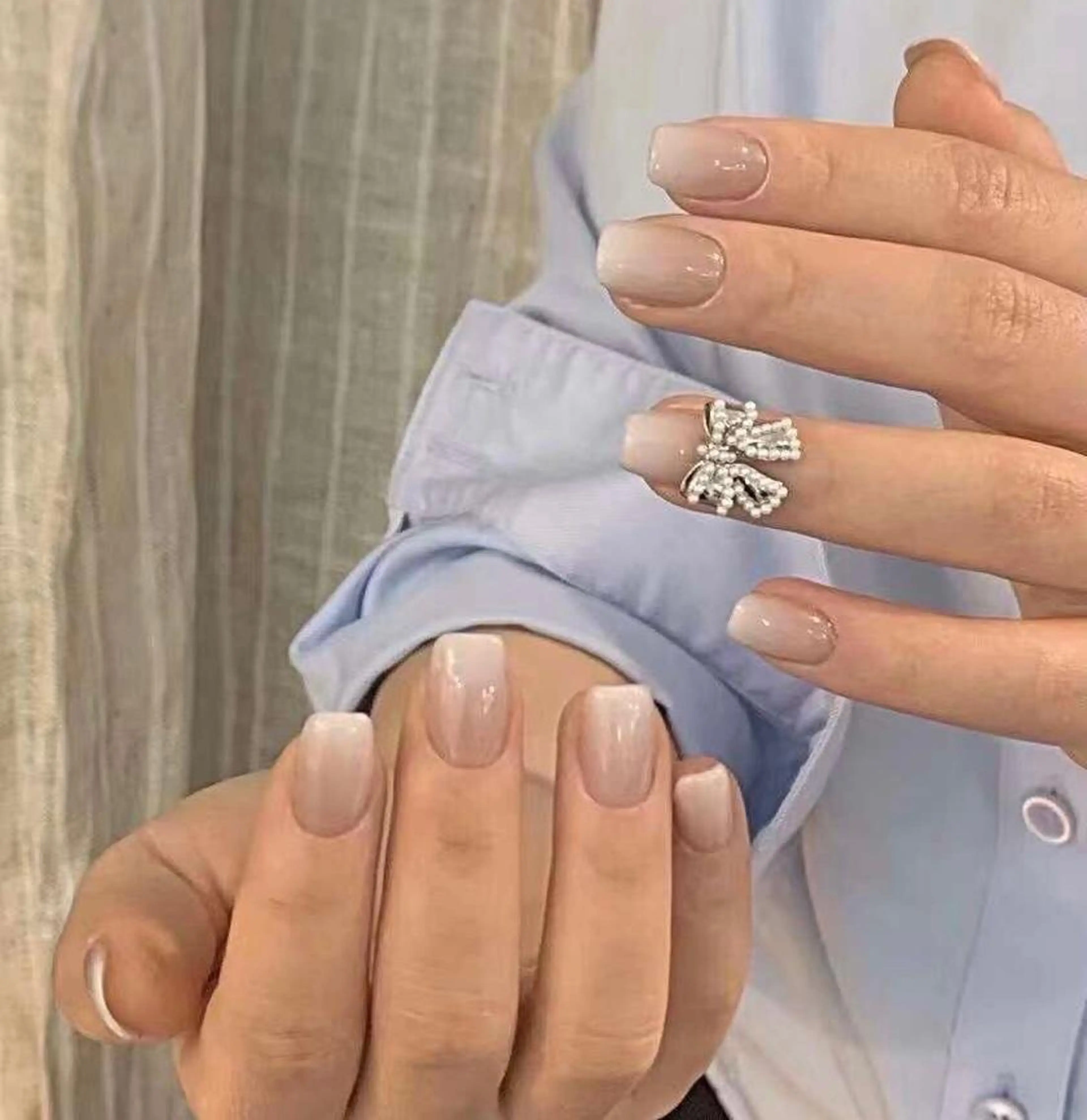 ネイル ハンドネイル リ サのネイルデザイン