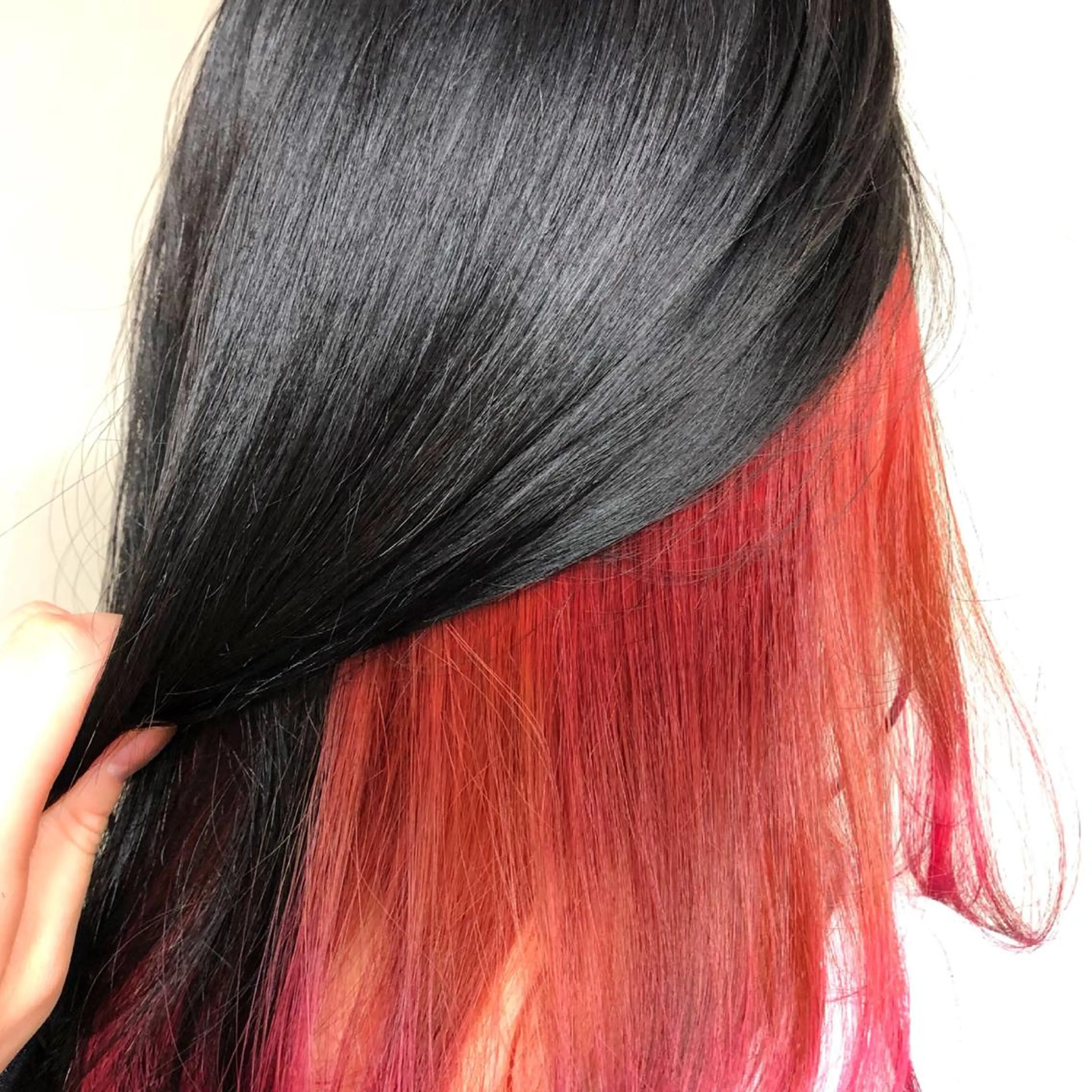 ミディアム カラー ピンクカラー レッドカラー 髪質改善/レイヤー ストウシンゴのヘアスタイル