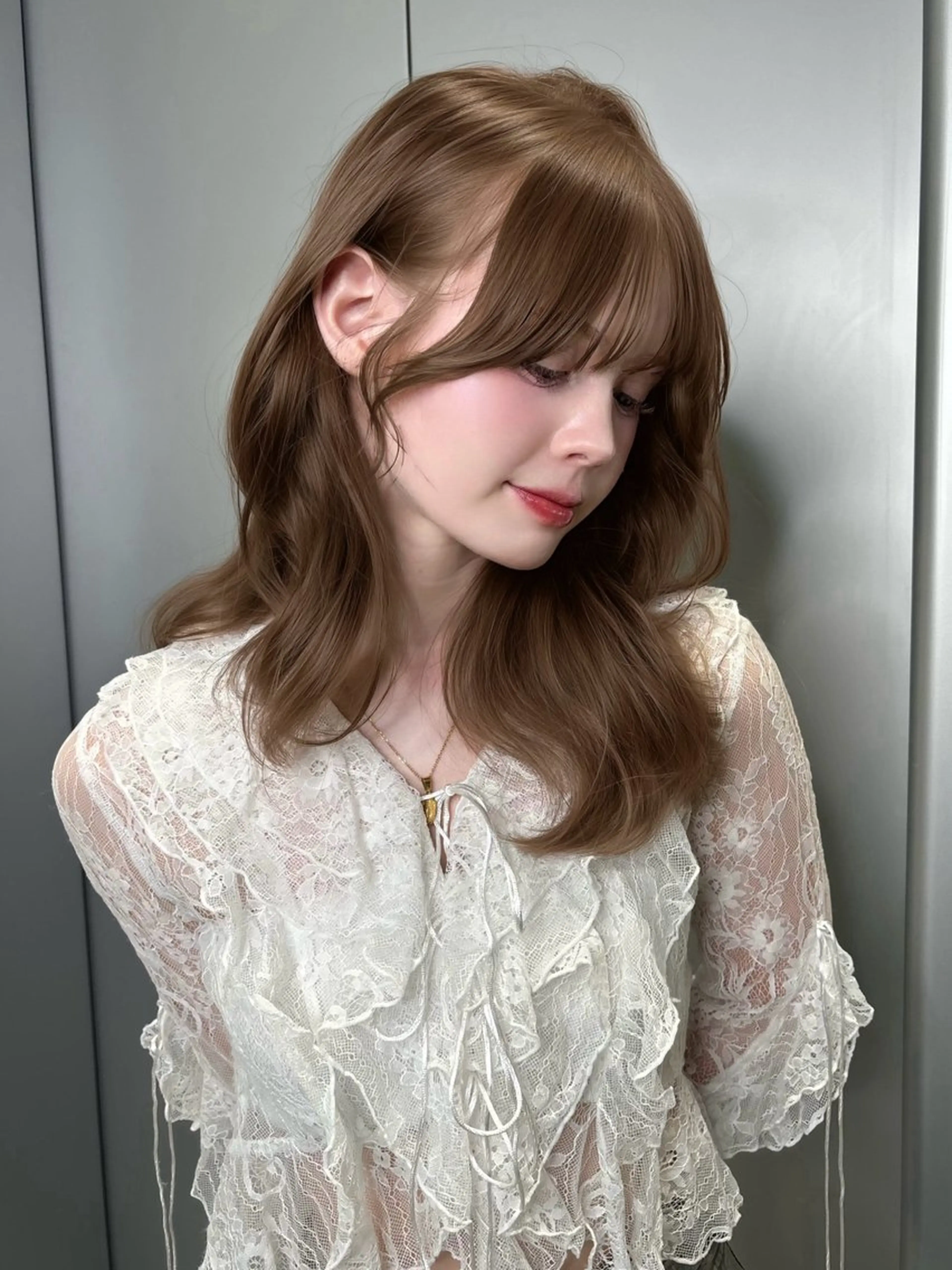 ミディアム カラー ケアカラー グレージュ カット ヘアカラー SALOWIN銀座一丁目所属・透明感カラー/レイヤ ーカット🤍miyuのヘアスタイル