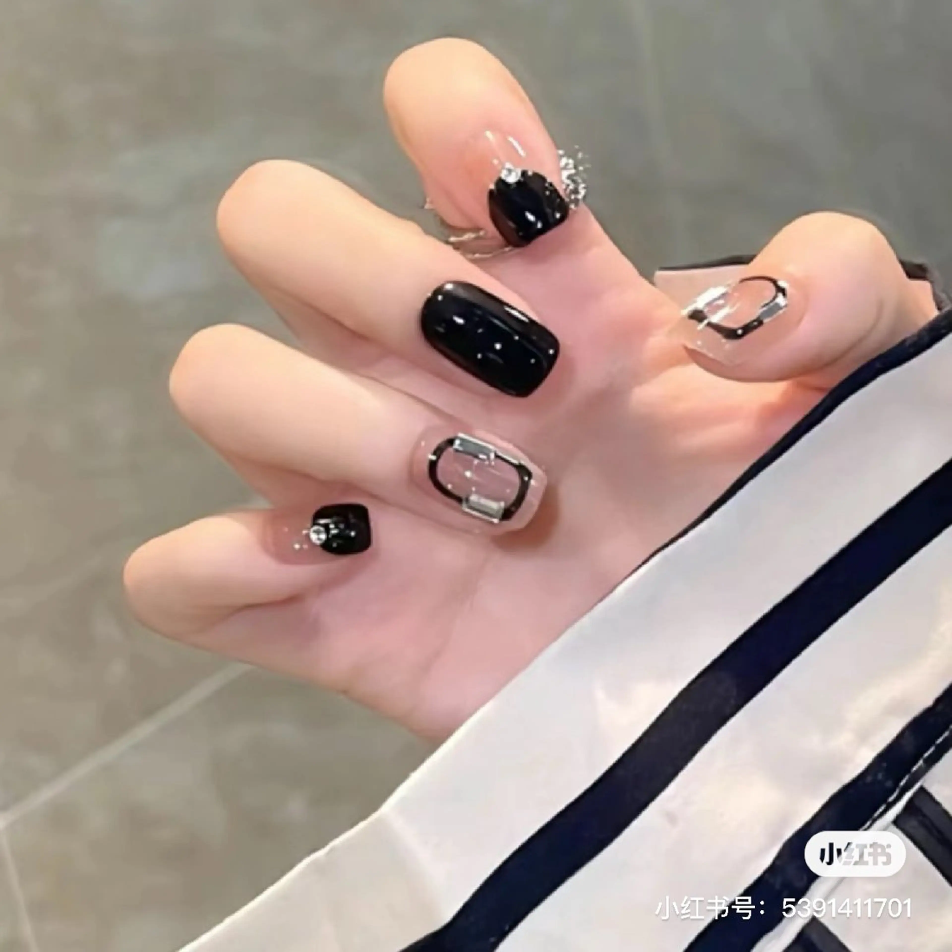 ネイル Hana  NAIL所属・新宿YISInail スカルプ専門店のネイルデザイン