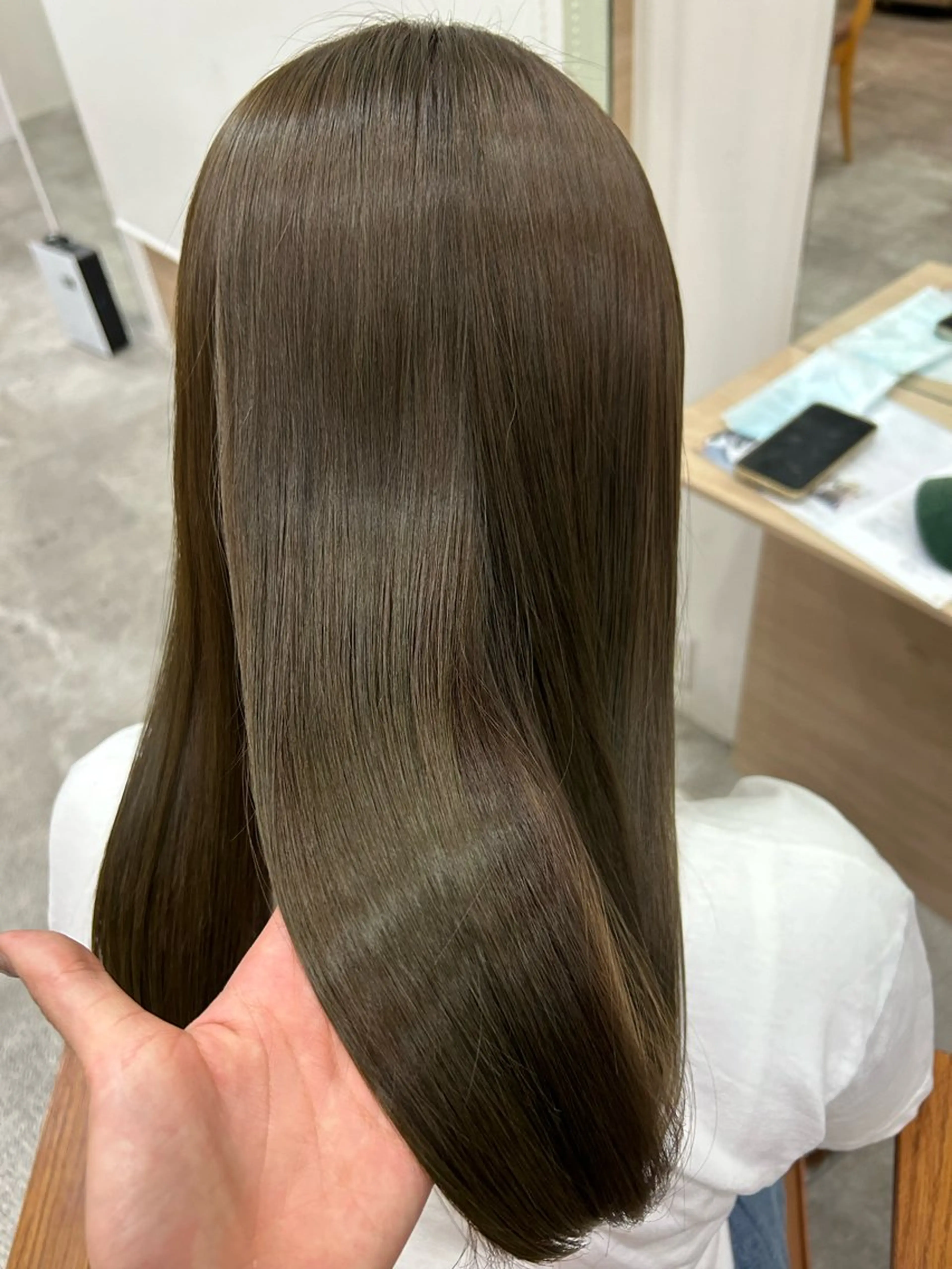 ロング チナツ/透明感カラー /酸性縮毛のヘアスタイル