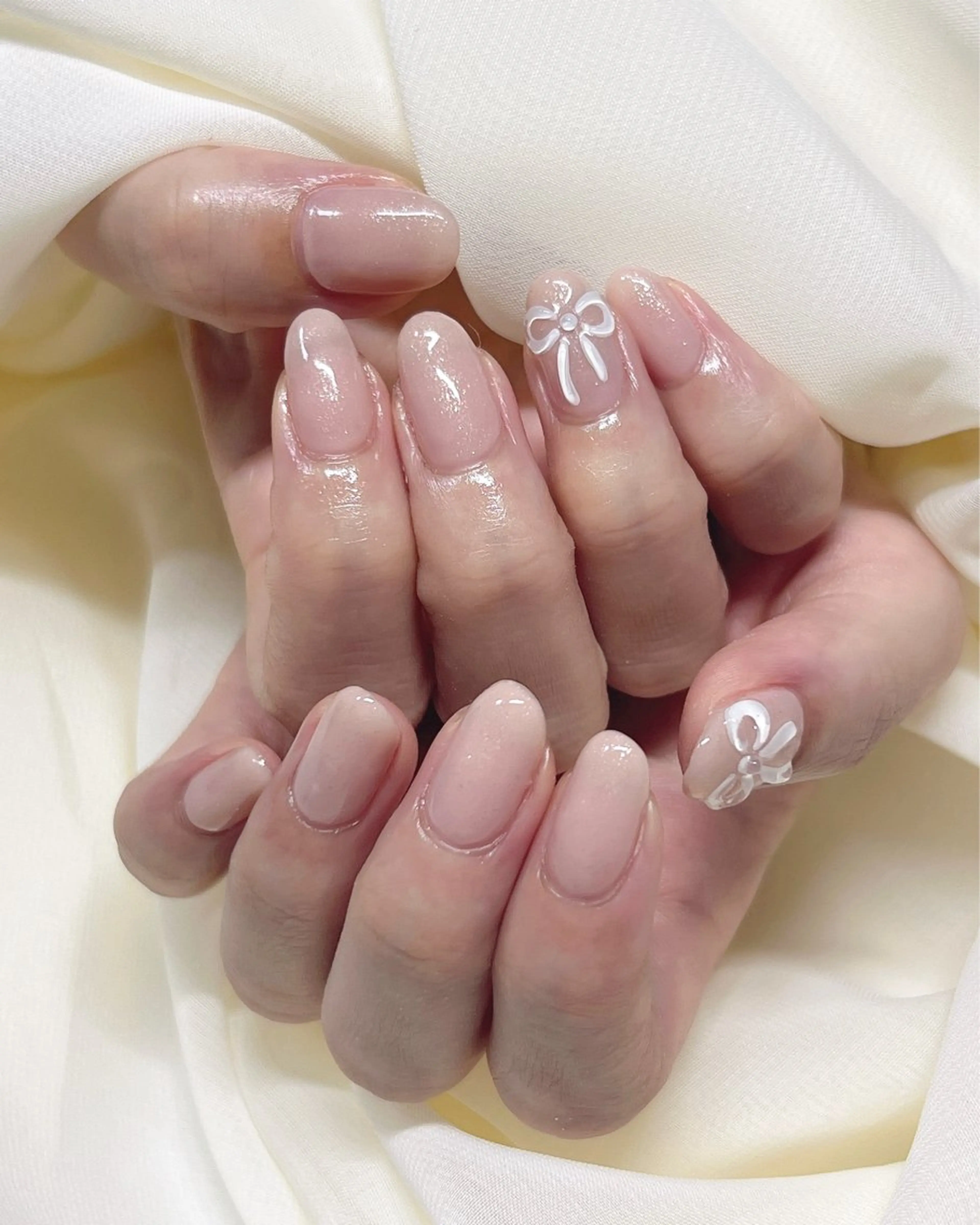 ネイル リボン シンプルネイル nail salon MUAのネイルデザイン