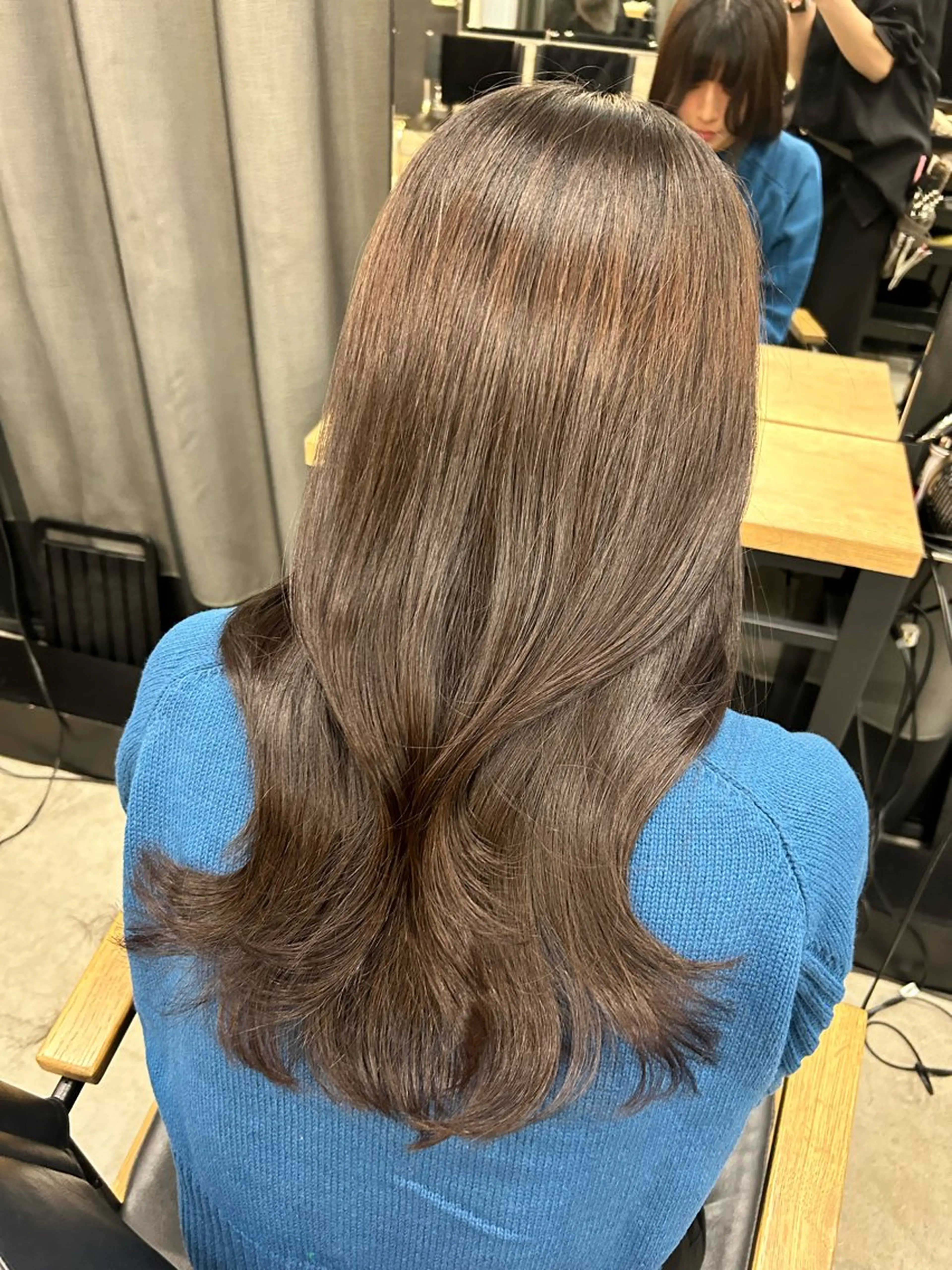 ロング 女性らしいモテヘア 韓国ヘアhikariのヘアスタイル