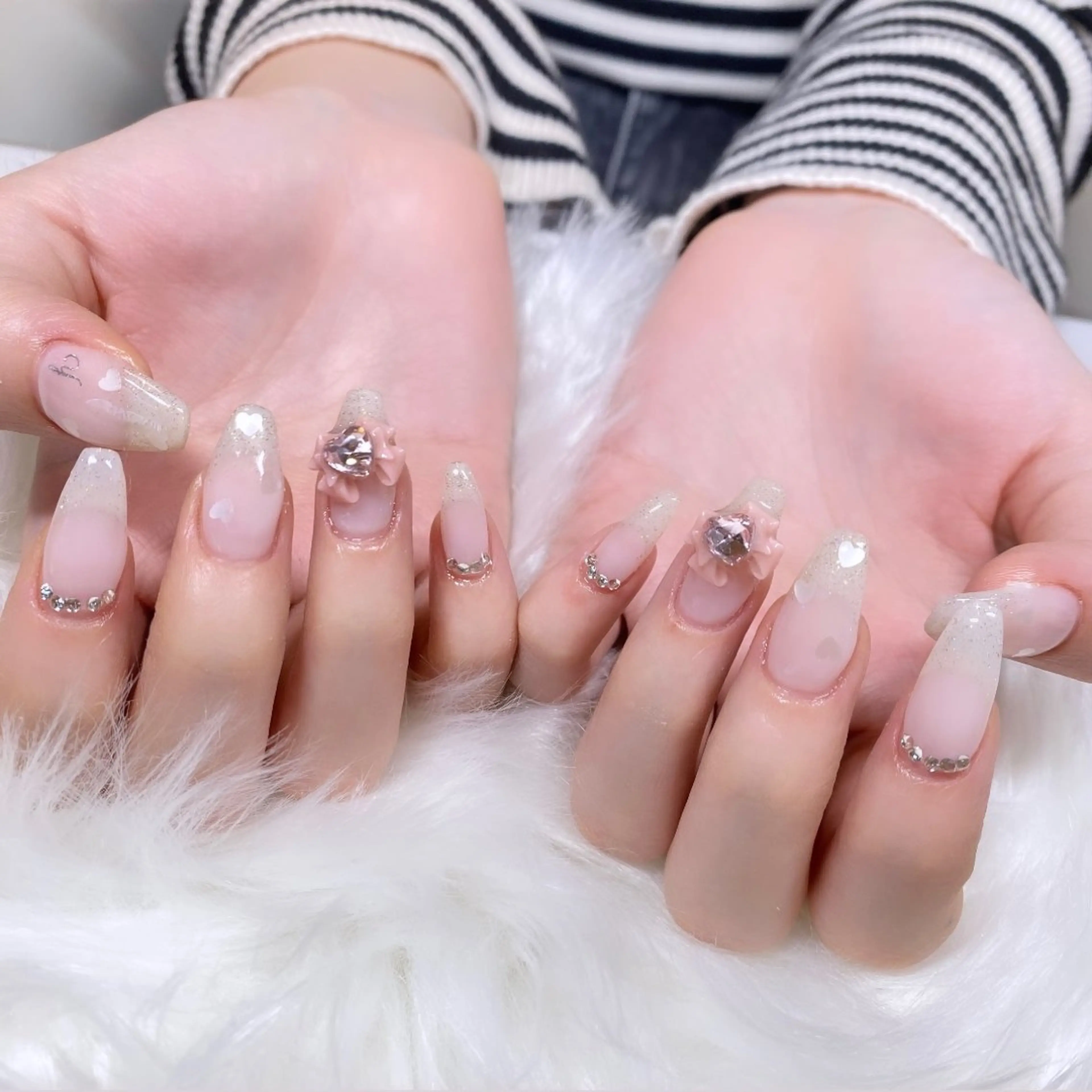 ネイル Queen ネイル&アイラッシュ所属・Queen ネイル&アイラッシュのマツエク・マツパデザイン