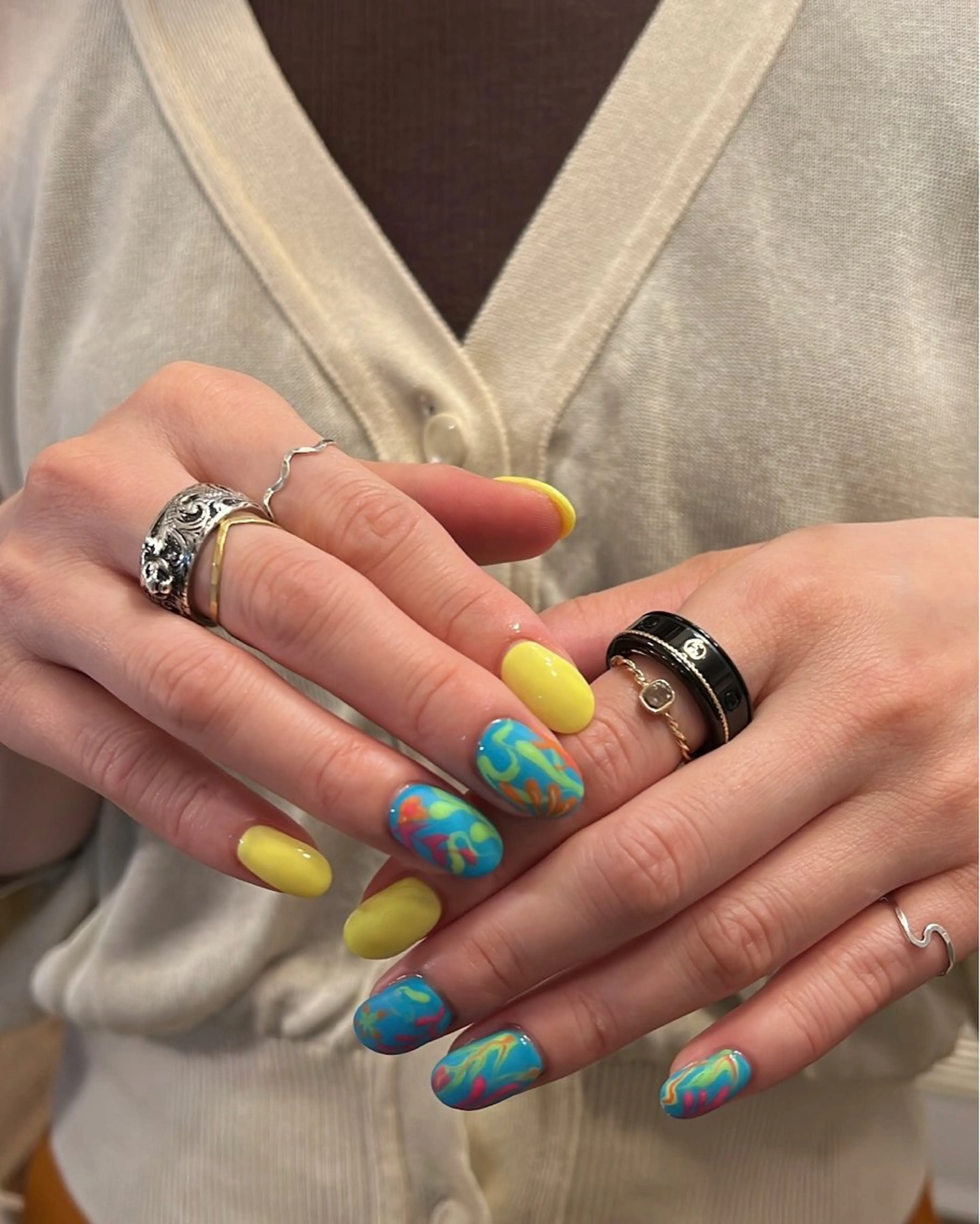 ネイル ハンドネイル フットネイル ハンドケア Nes.Nail所属・Miyagi Asamiのネイルデザイン