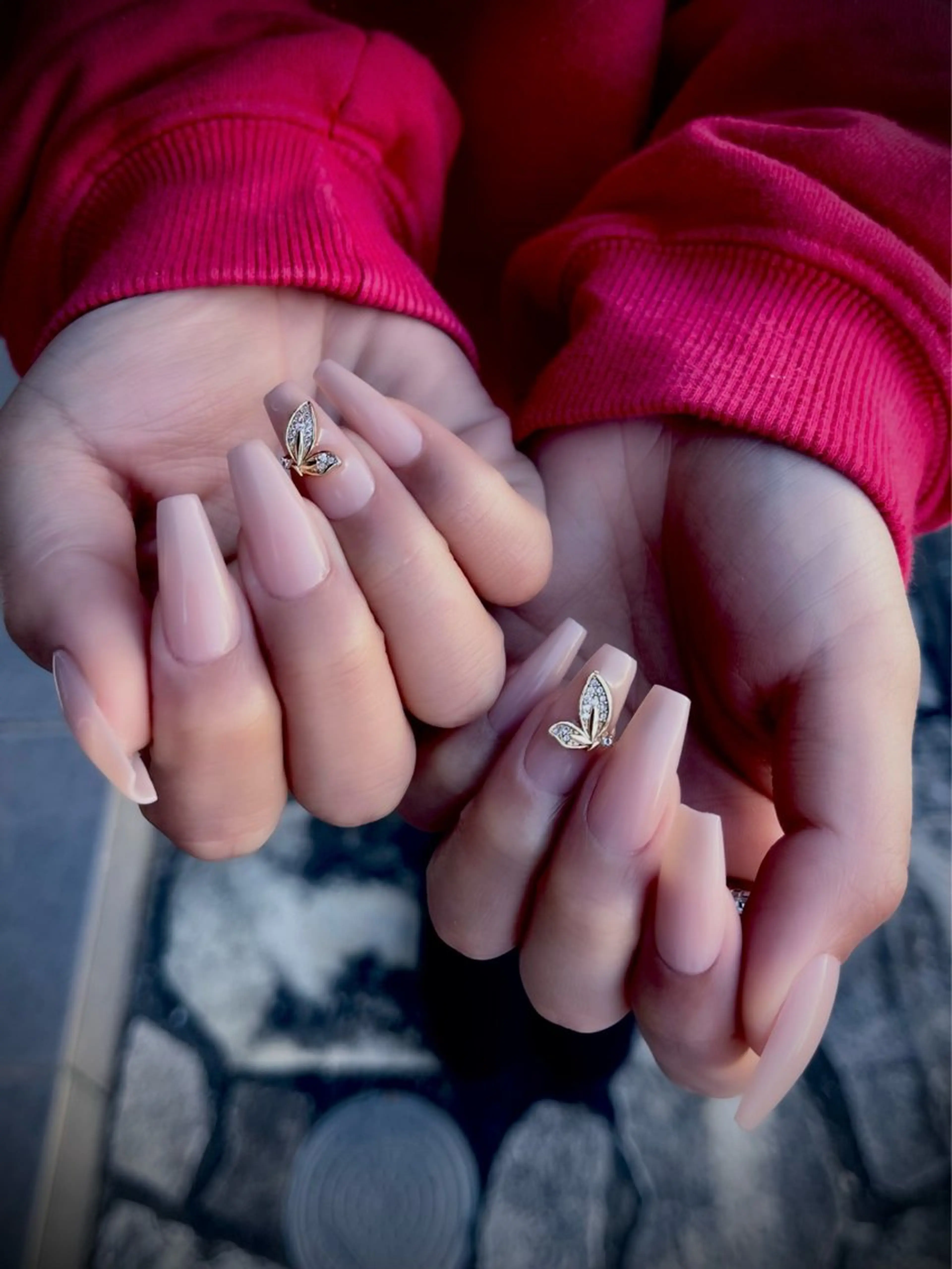 ネイル キラキラネイル マグネットネイル ワンカラーネイル スカルプネイル ワンホンネイル nine.🦋 YUKOのネイルデザイン