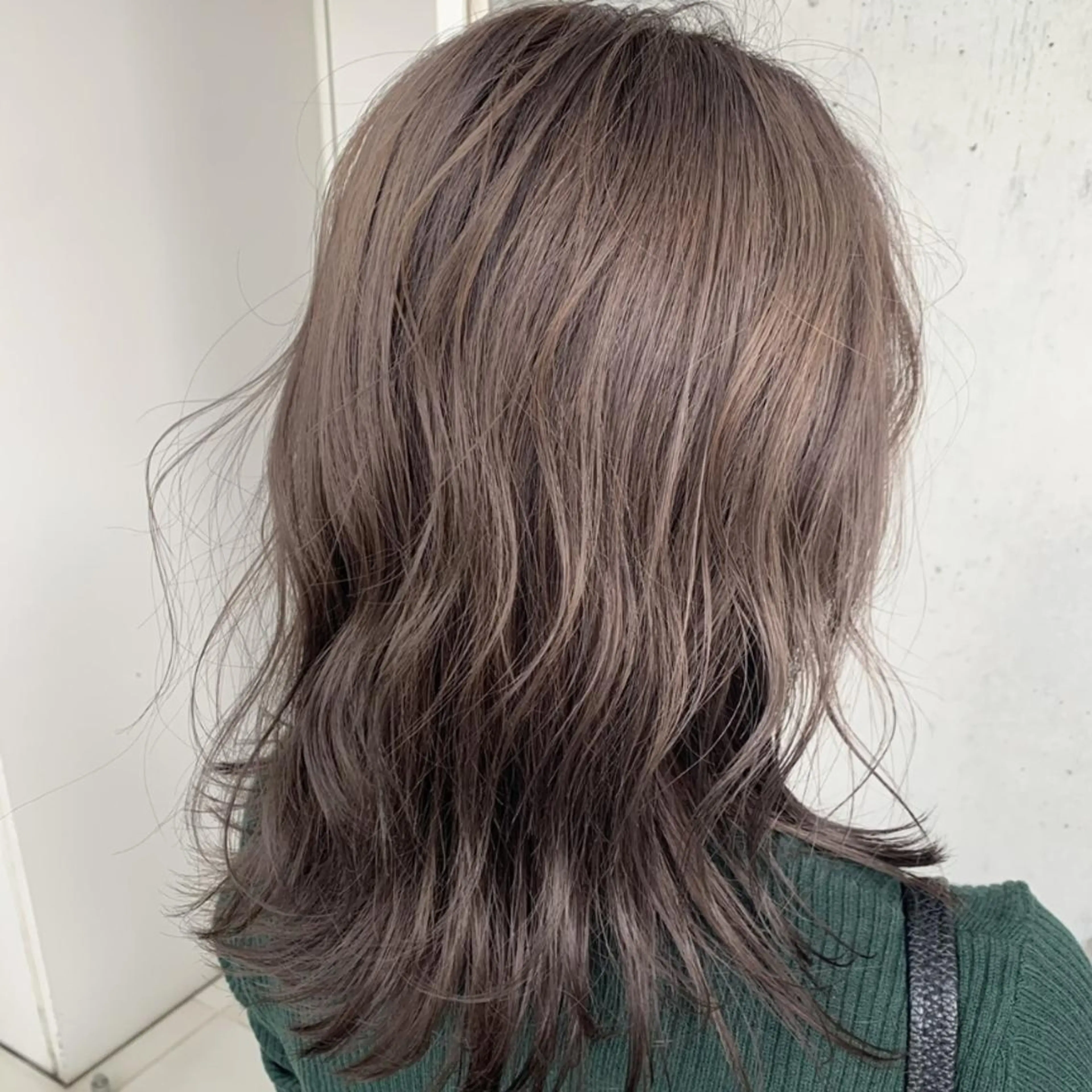 ミディアム nanami /Toiroのヘアスタイル