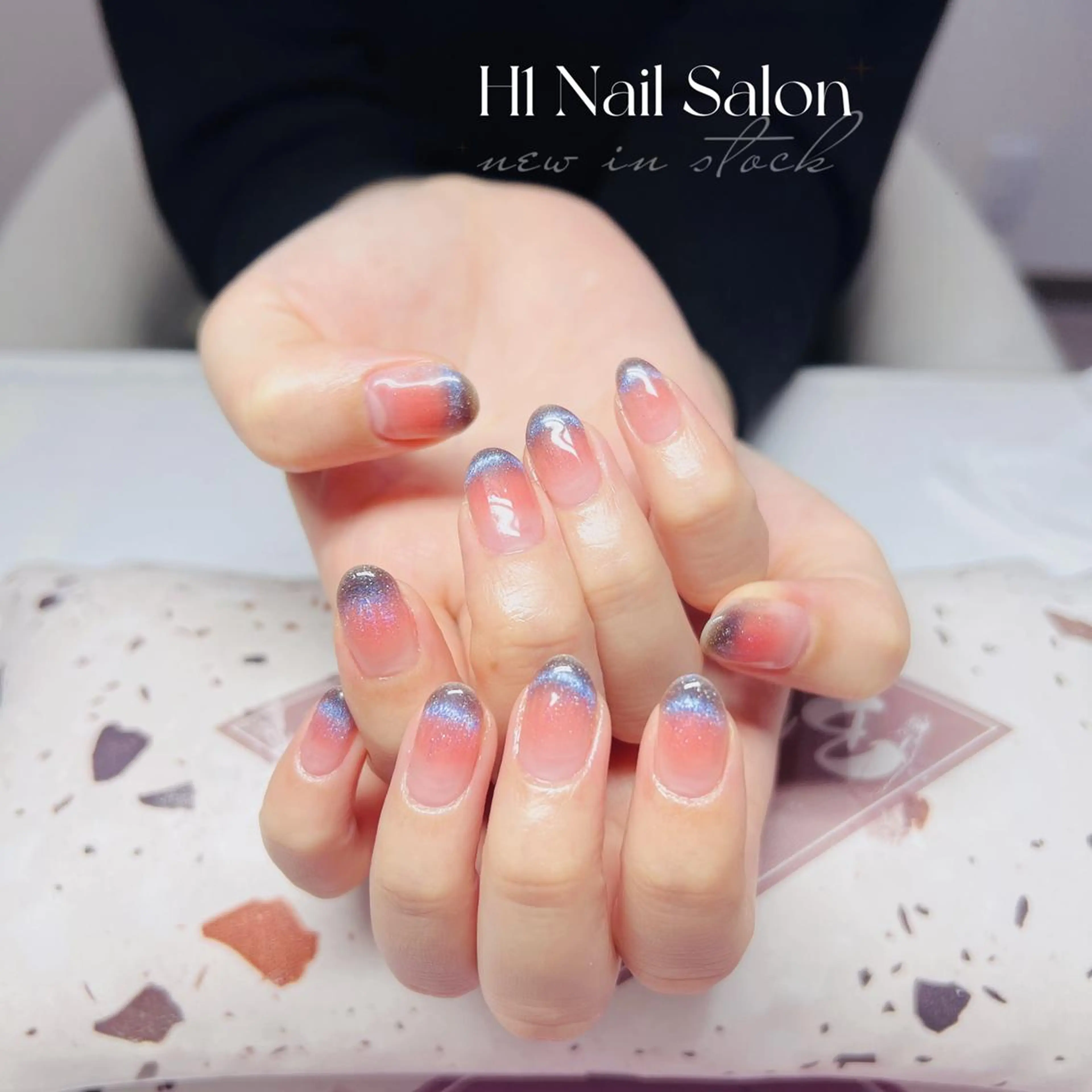 ミディアム H1 ネイル サロンのネイルデザイン