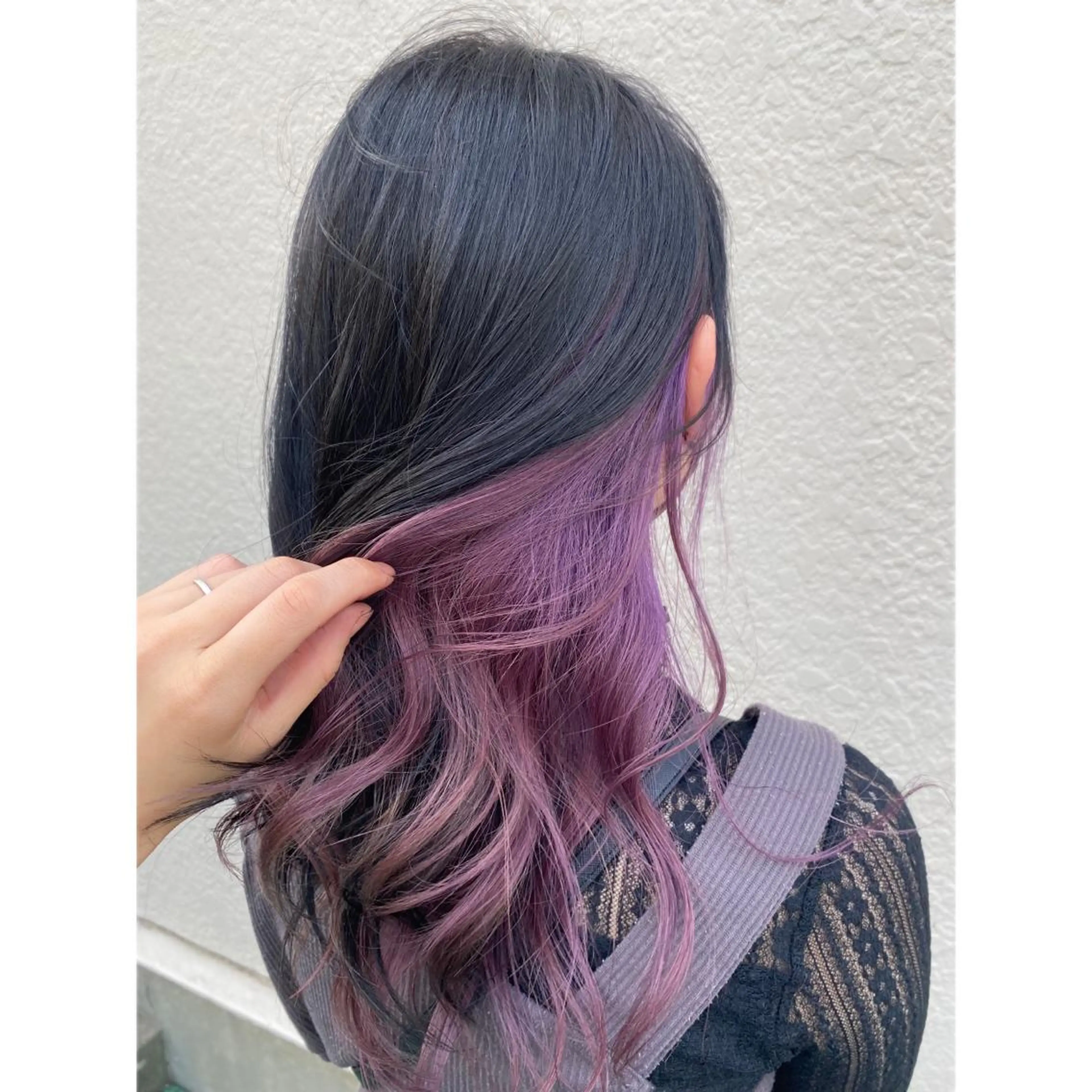 セミロング カラー ブリーチ インナーカラー 菅原 まいのヘアスタイル